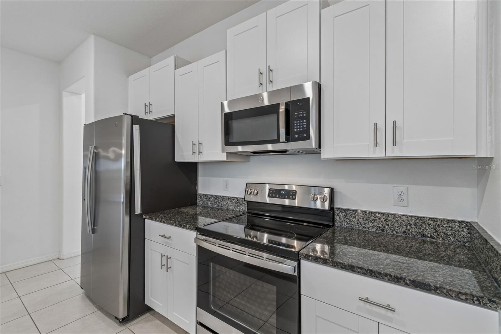 Listing photo id 14 for 4706 Tuscan Loon Drive