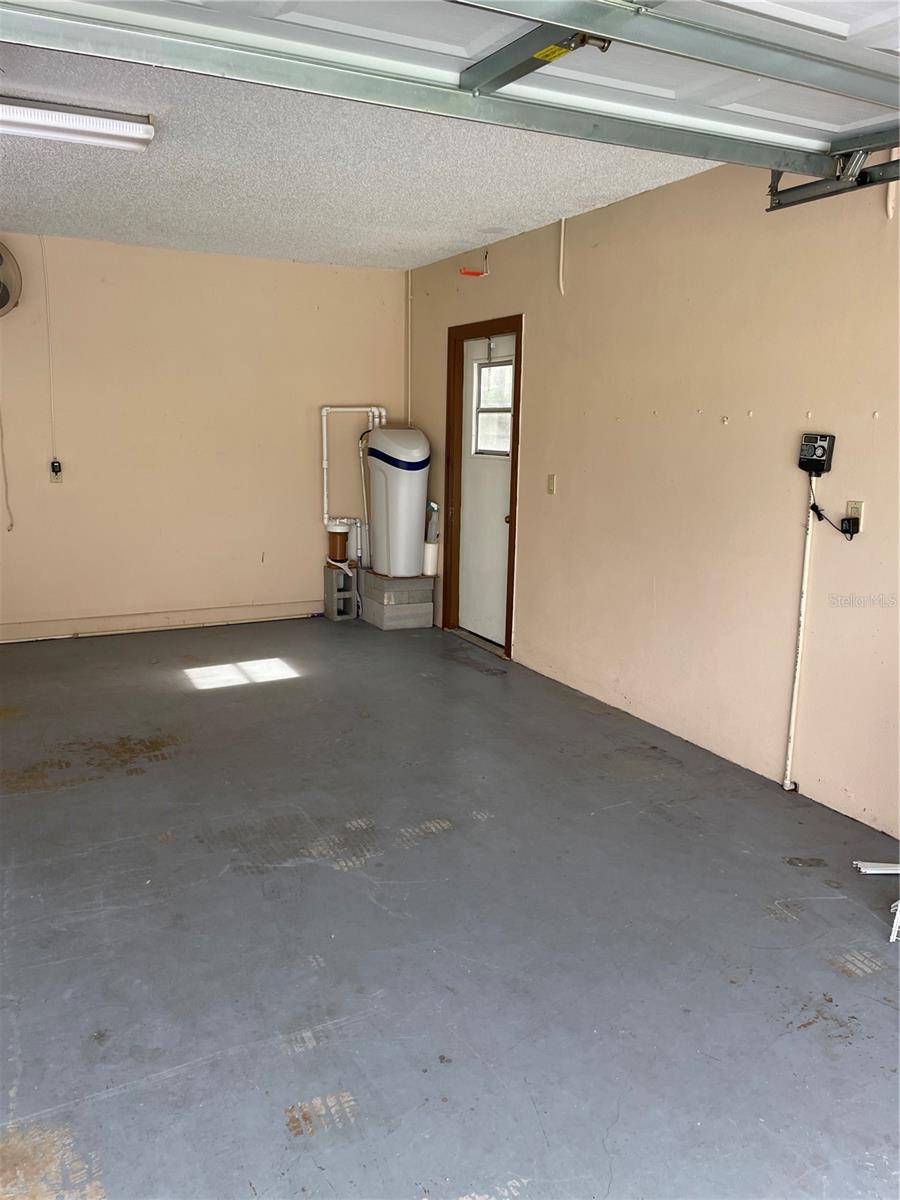 Image 13 of 28 For 3007 Forest Club Drive