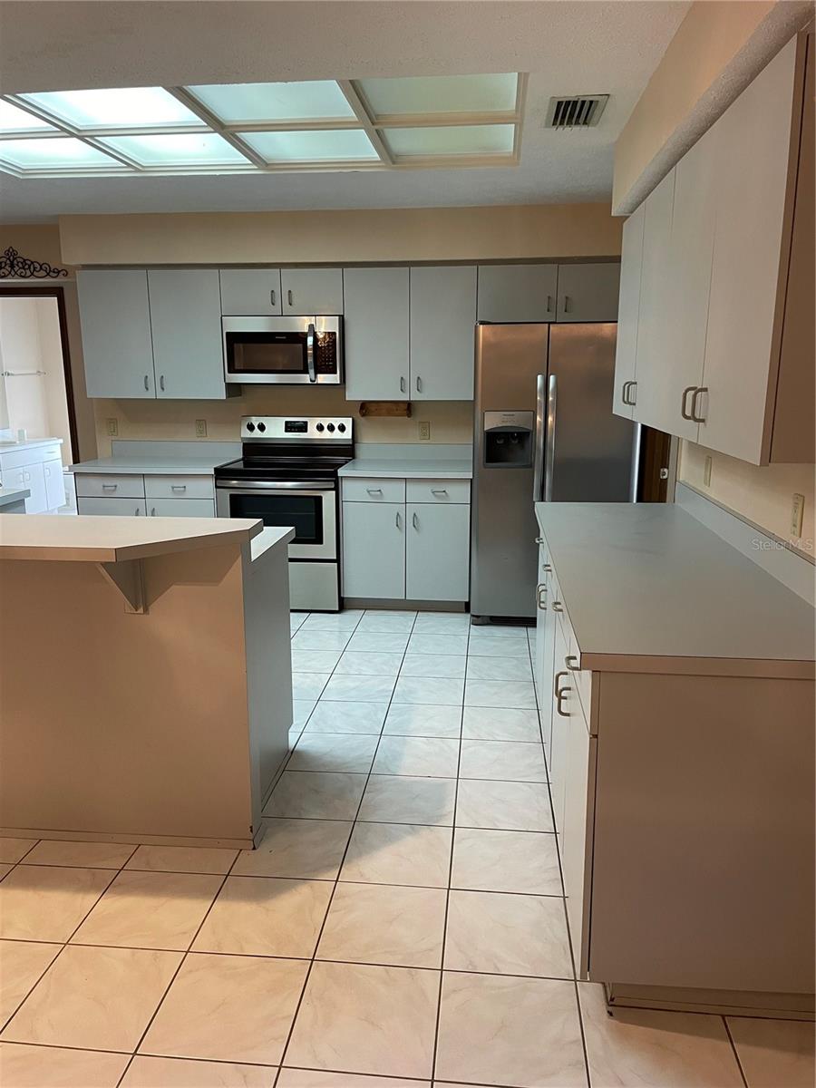 Image 17 of 28 For 3007 Forest Club Drive