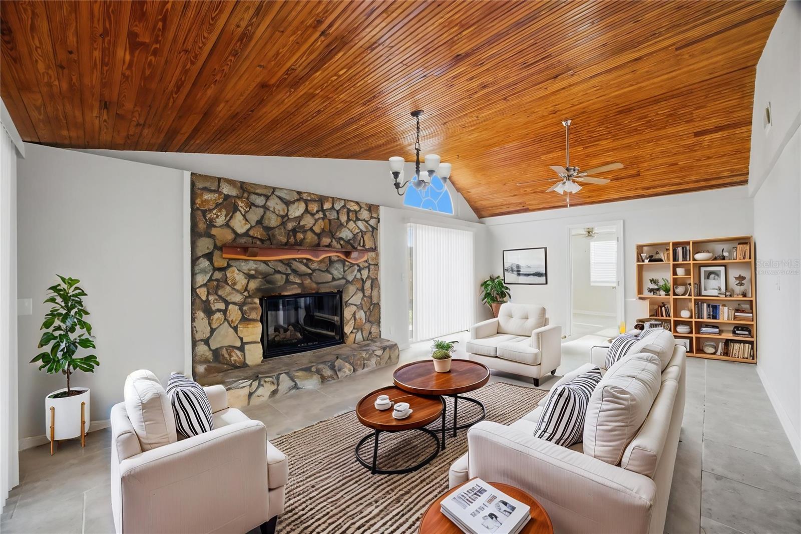 Image 11 of 34 For 6225 Westport Drive