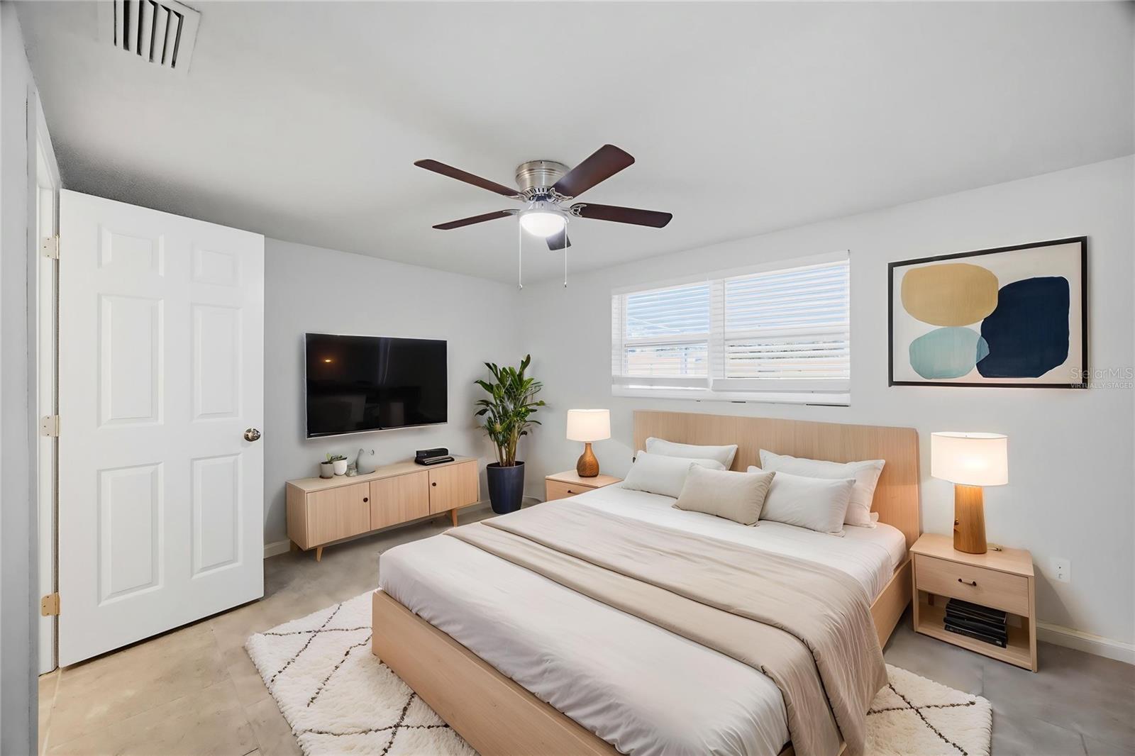 Image 15 of 34 For 6225 Westport Drive