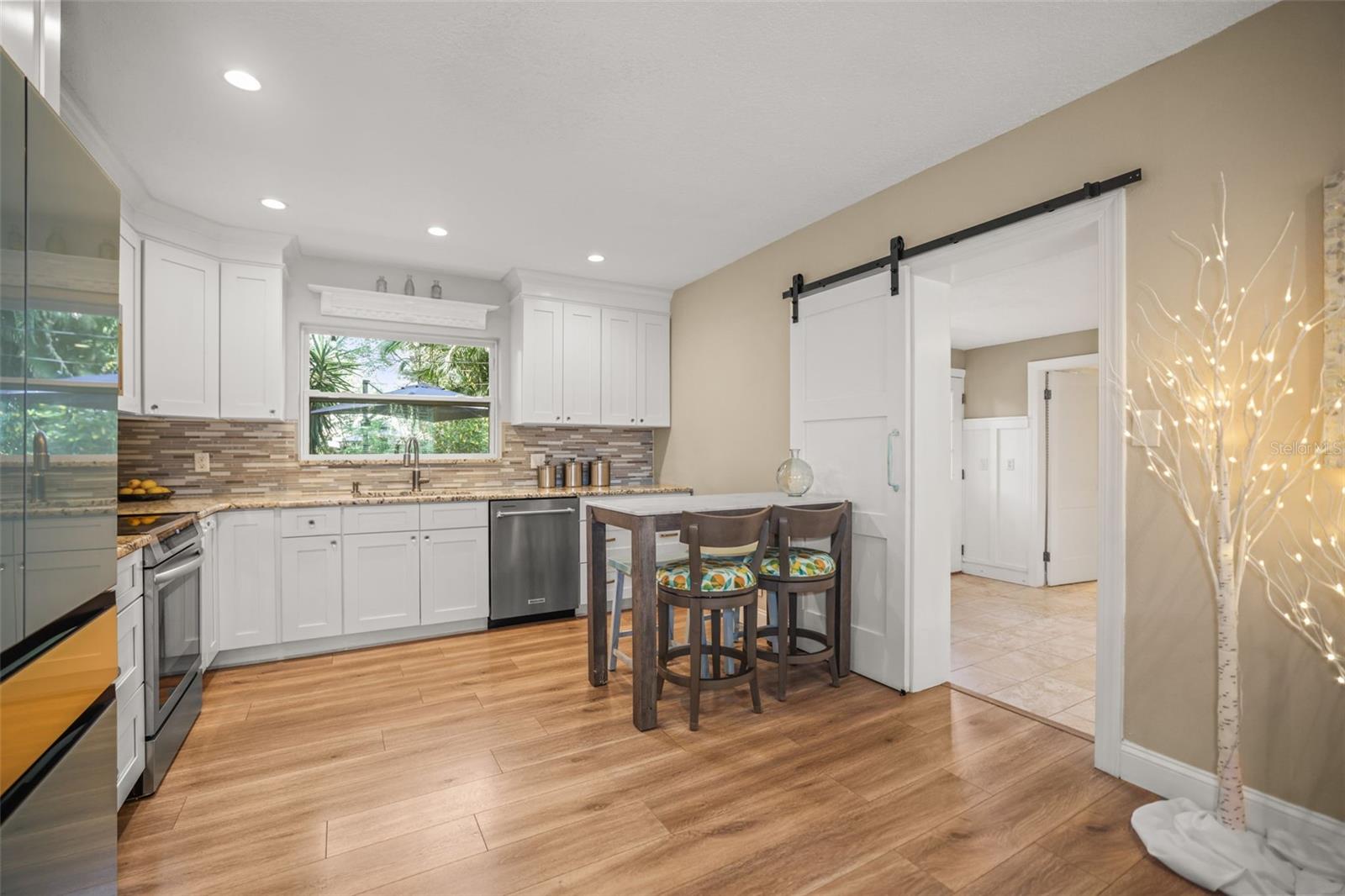 Image 10 of 37 For 1738 San Mateo Drive