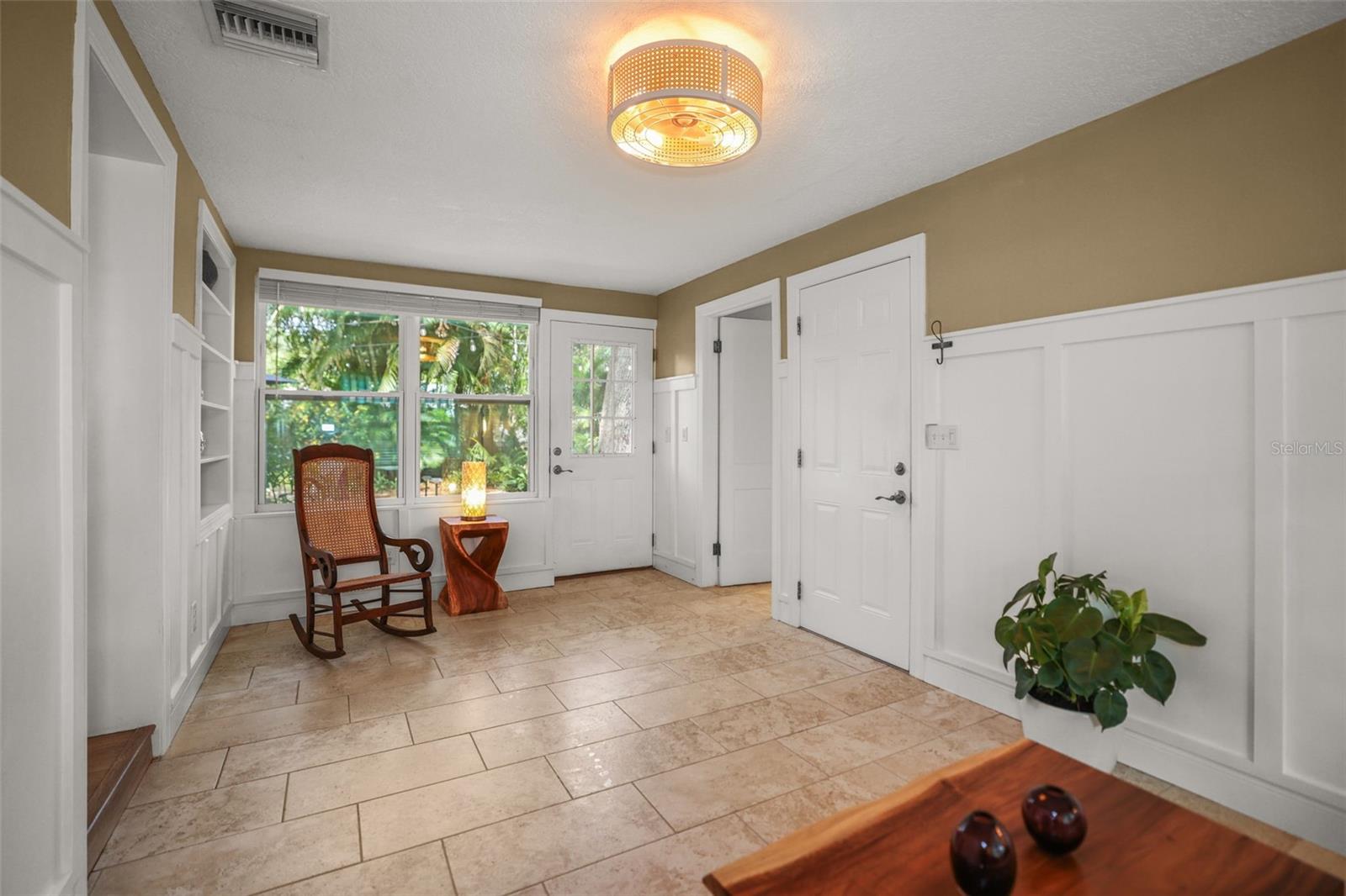 Image 13 of 37 For 1738 San Mateo Drive