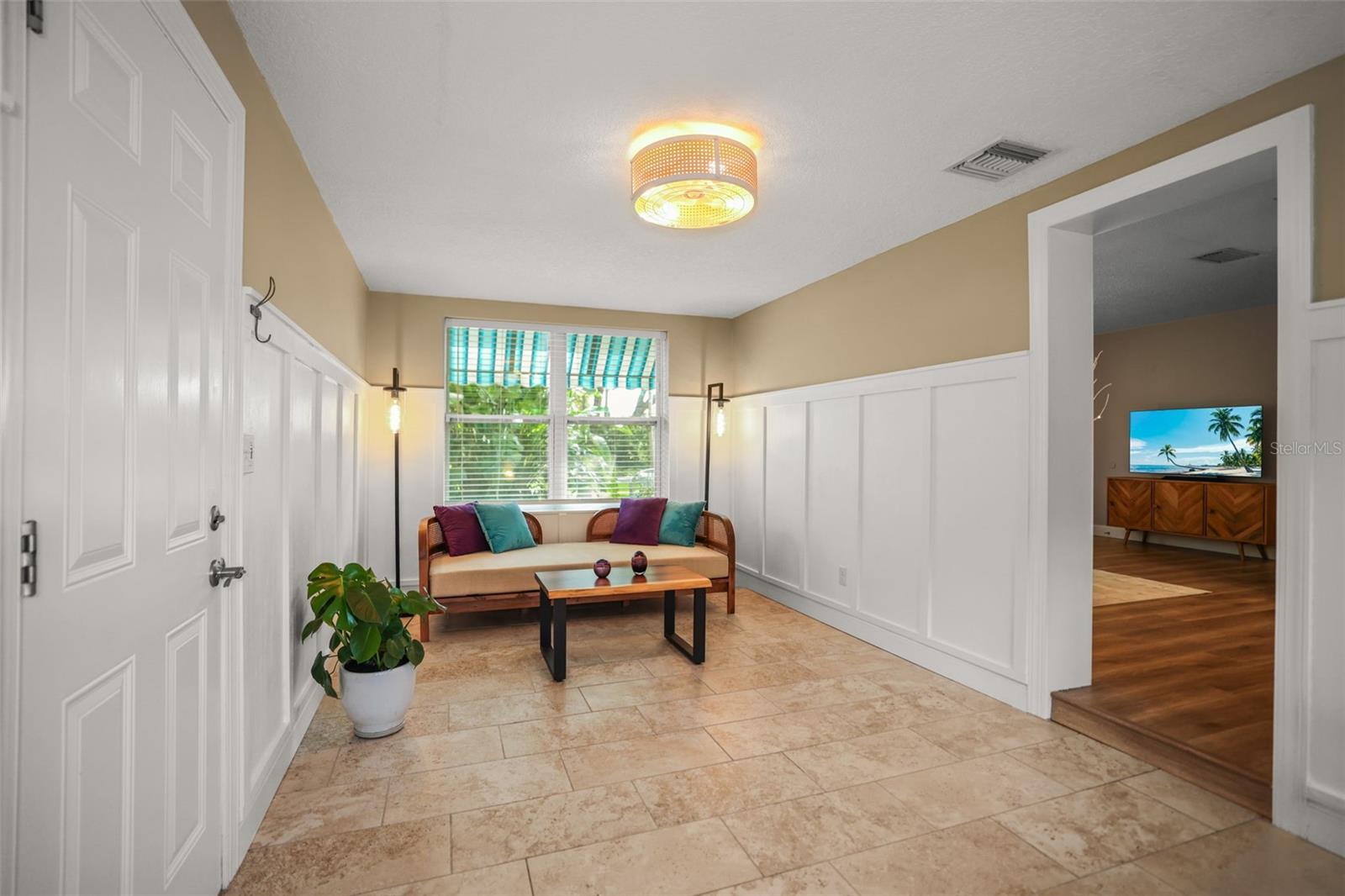 Image 14 of 37 For 1738 San Mateo Drive