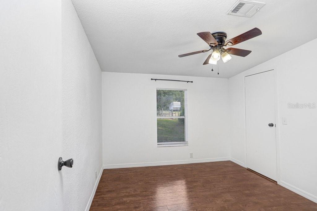 Image 18 of 44 For 11727 Lithia Pinecrest Road