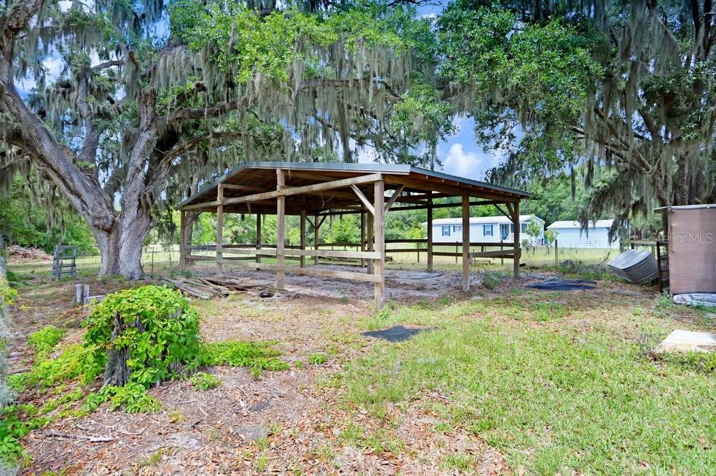 Image 29 of 44 For 11727 Lithia Pinecrest Road