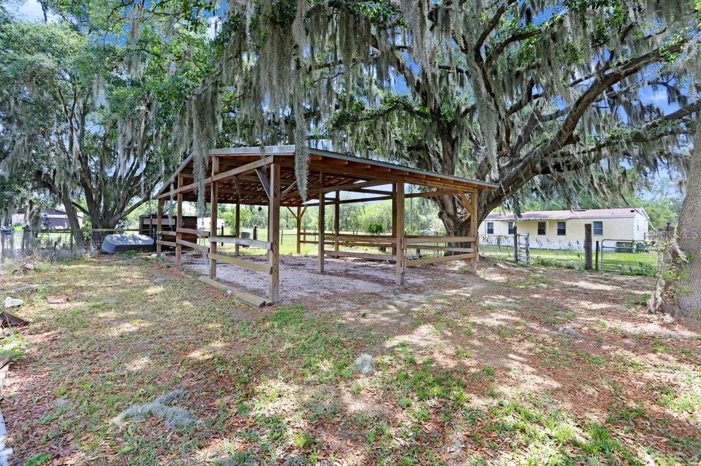 Image 9 of 44 For 11727 Lithia Pinecrest Road