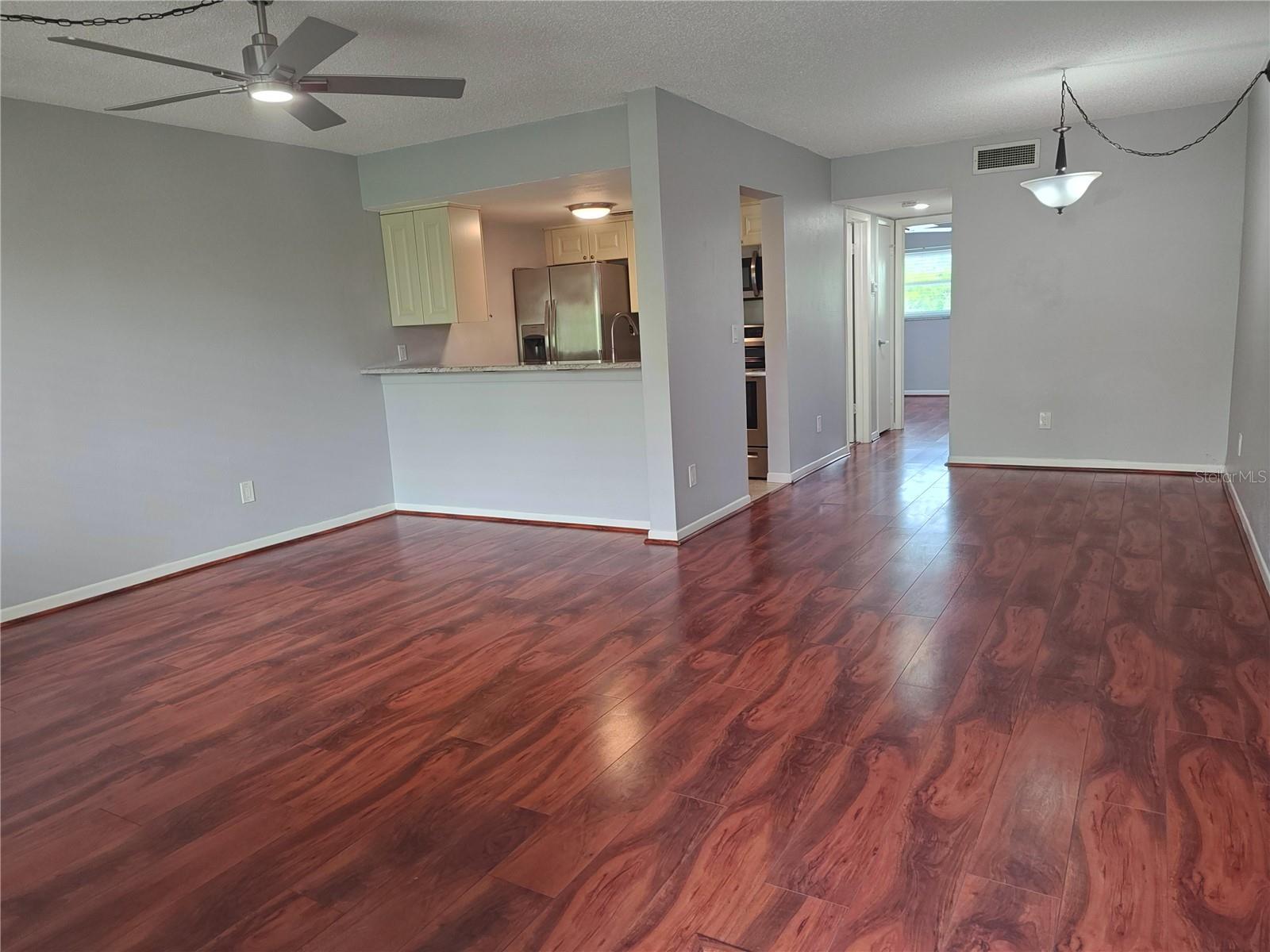 Image 3 of 18 For 2525 Bay Drive A44