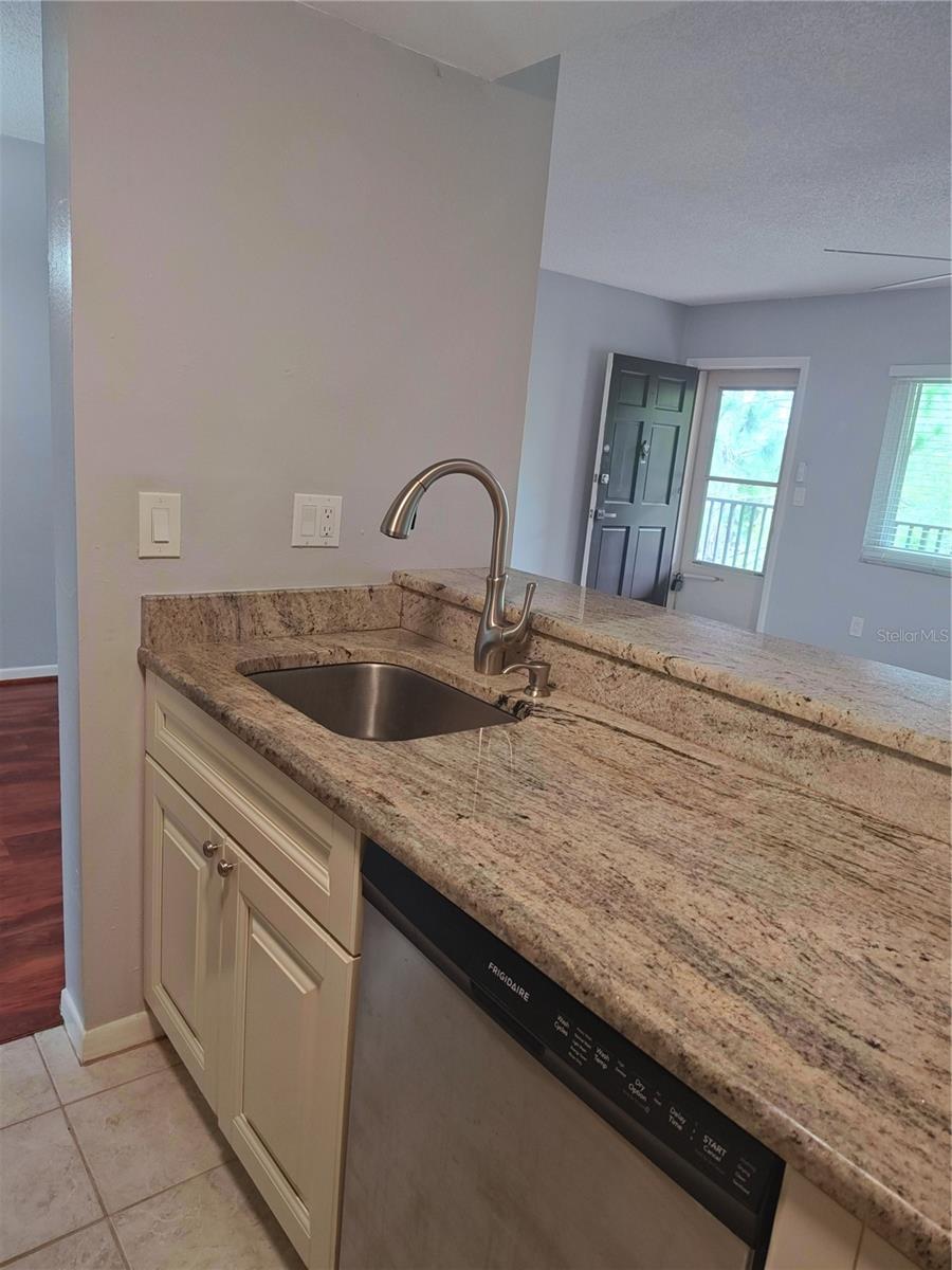 Image 6 of 18 For 2525 Bay Drive A44