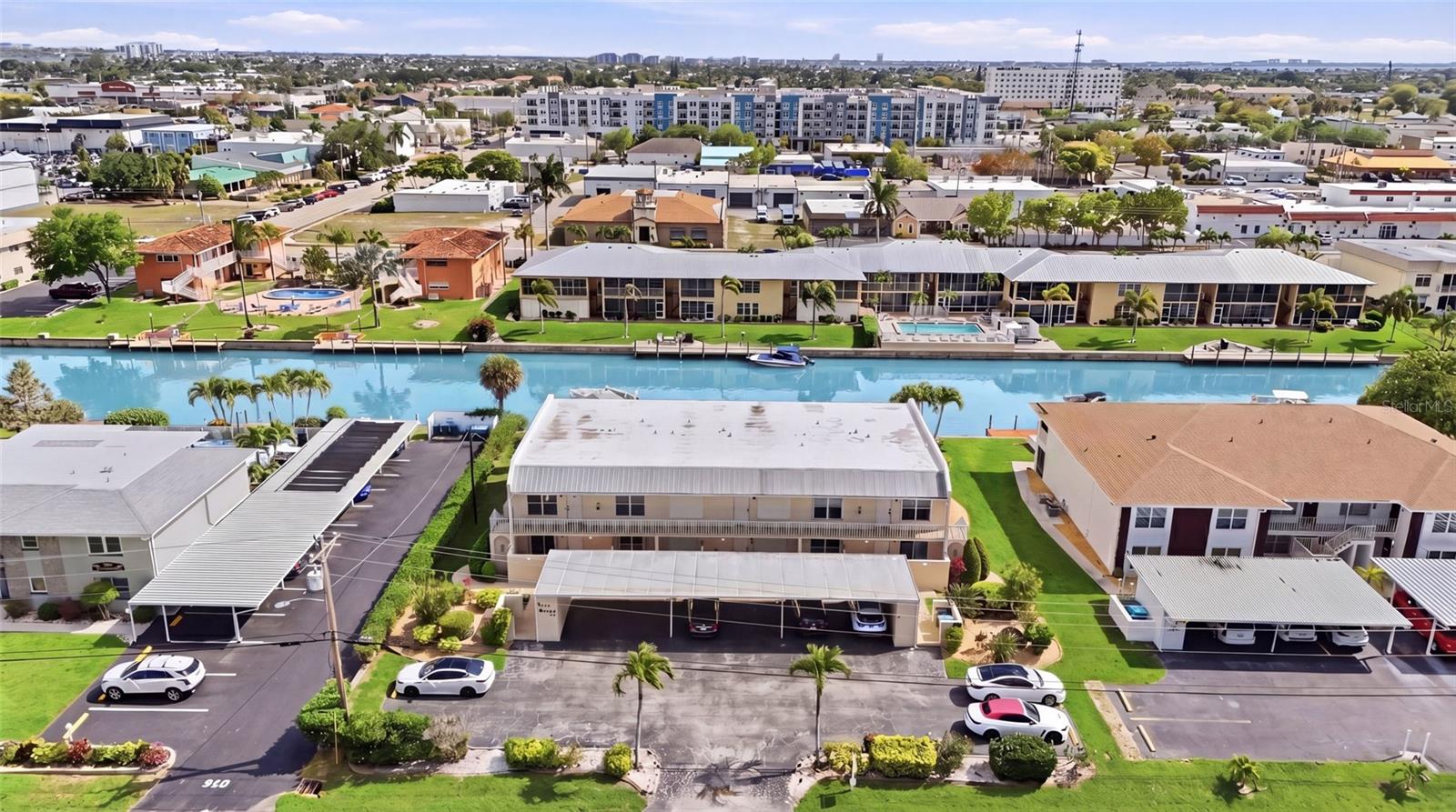 Image 2 of 40 For 912 46th Street 201