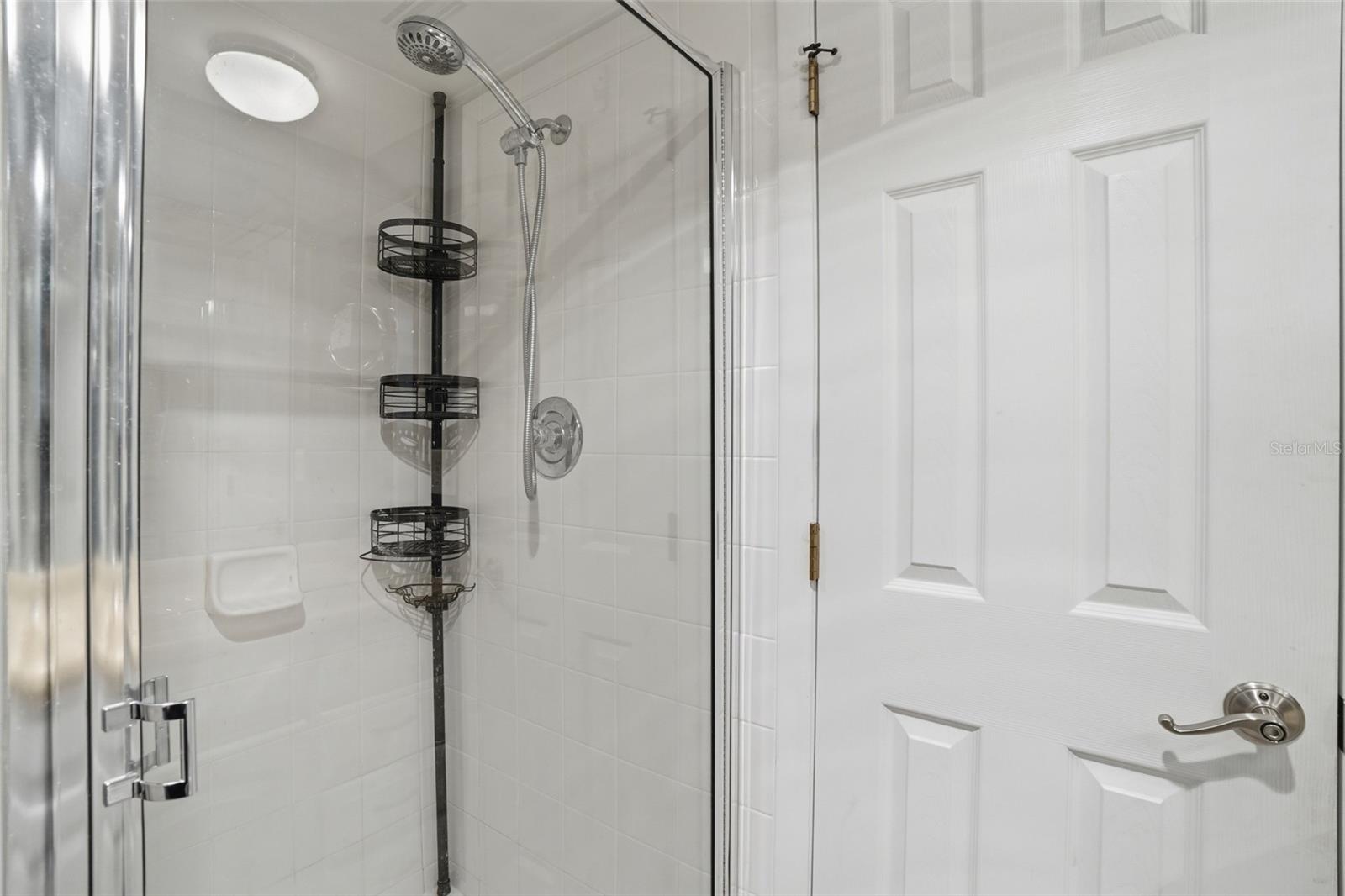 Image 20 of 40 For 912 46th Street 201