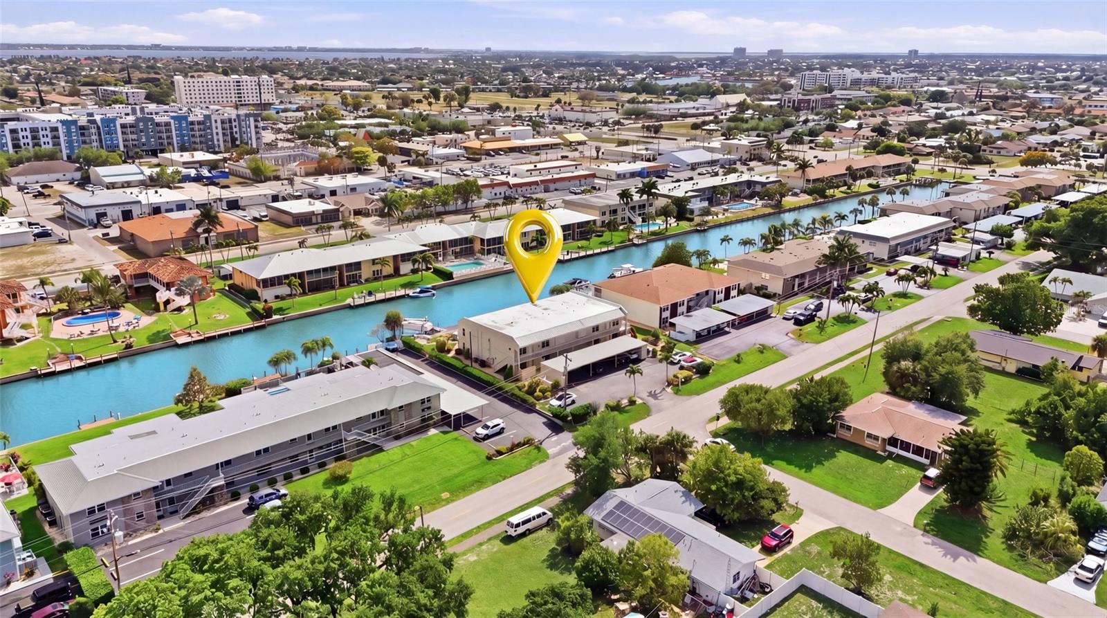 Image 3 of 40 For 912 46th Street 201