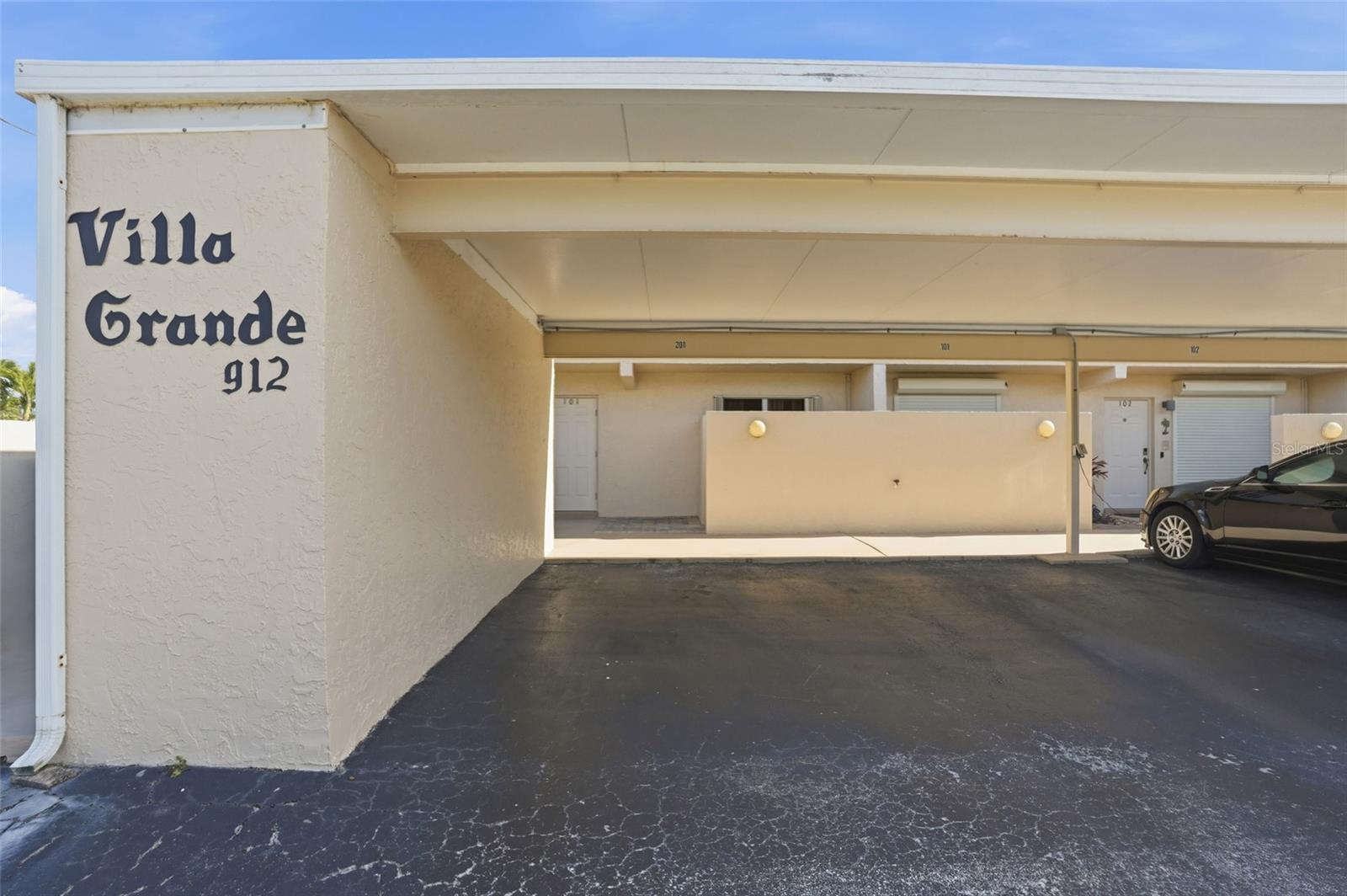 Image 33 of 40 For 912 46th Street 201