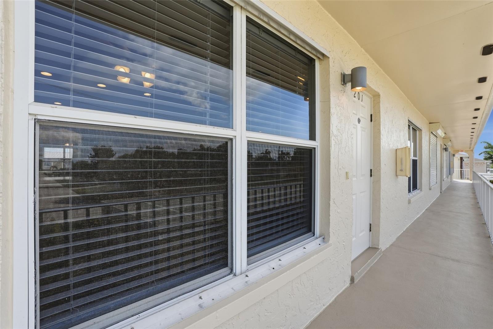 Image 34 of 40 For 912 46th Street 201