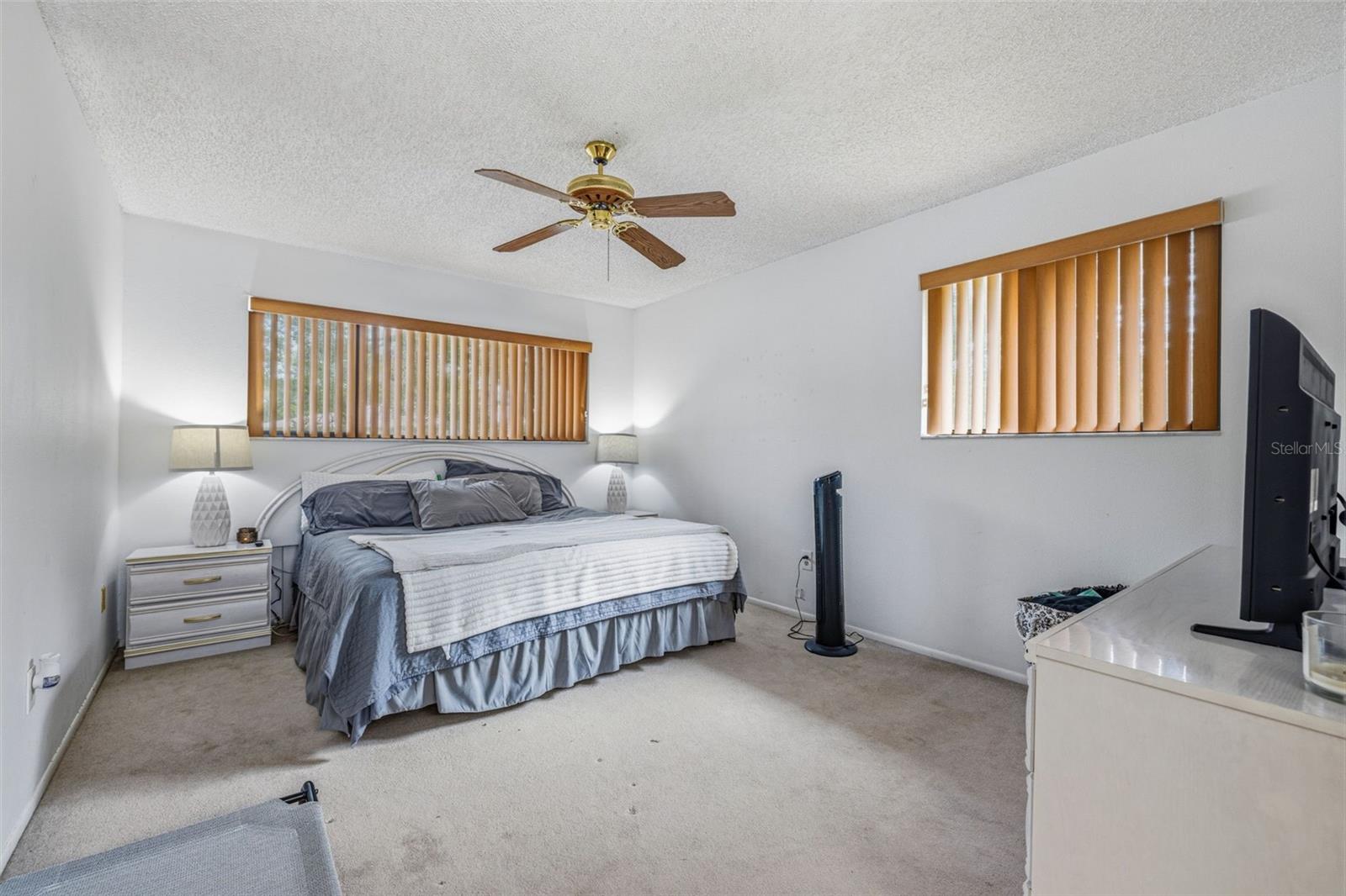 Image 13 of 28 For 6015 Laketree Lane B