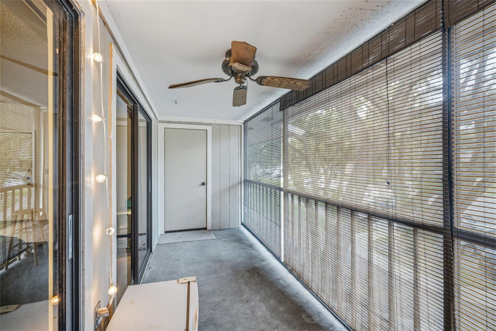 Image 21 of 28 For 6015 Laketree Lane B