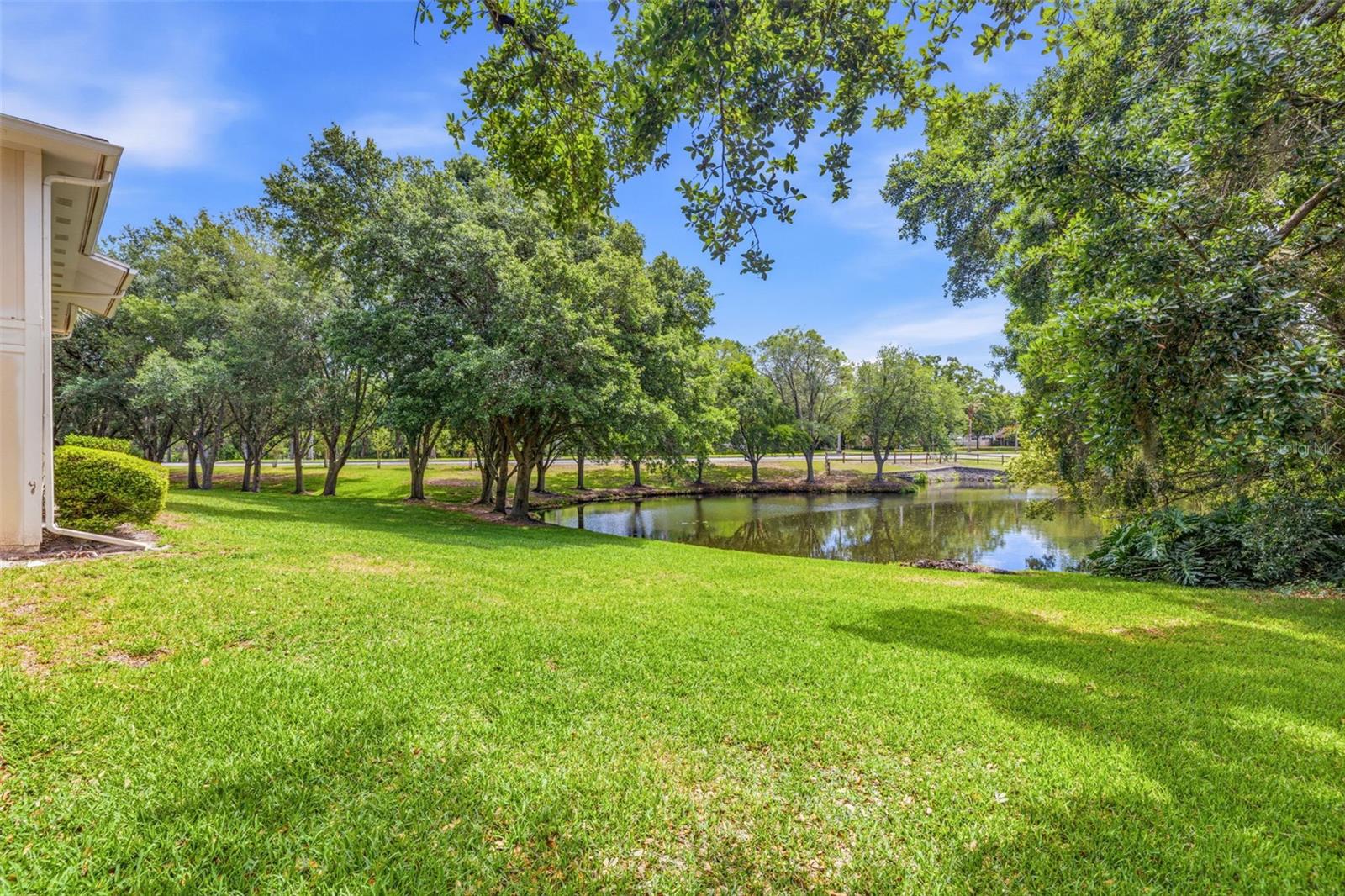 Image 23 of 28 For 6015 Laketree Lane B