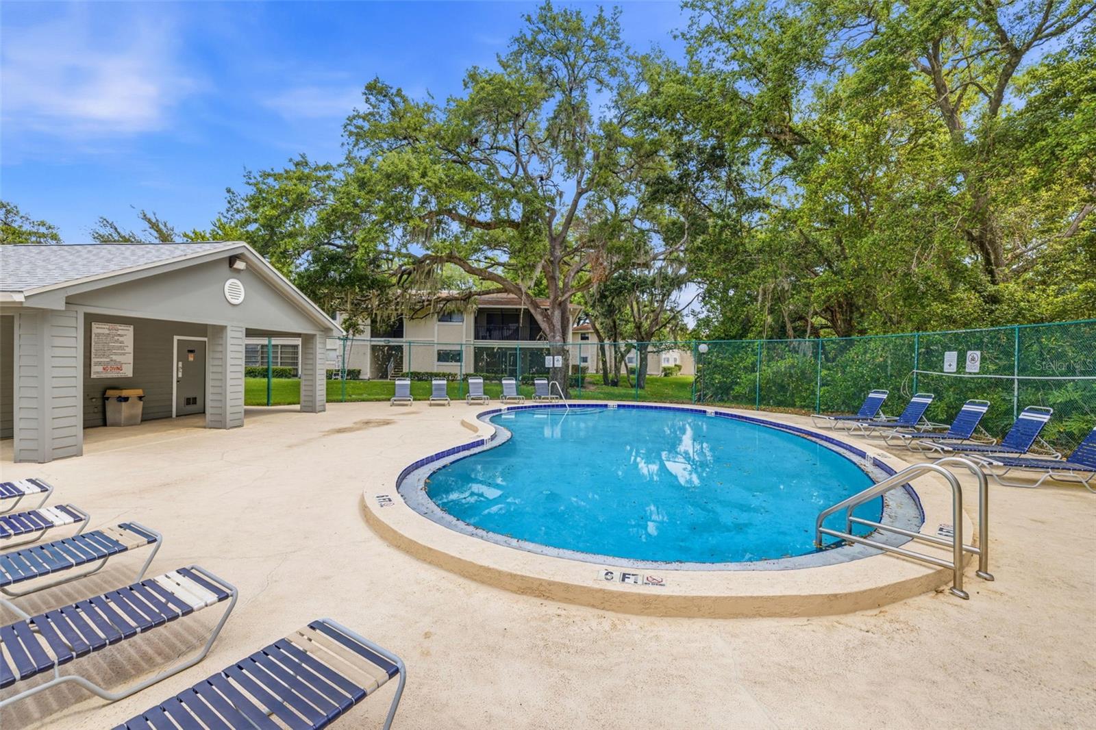 Image 24 of 28 For 6015 Laketree Lane B