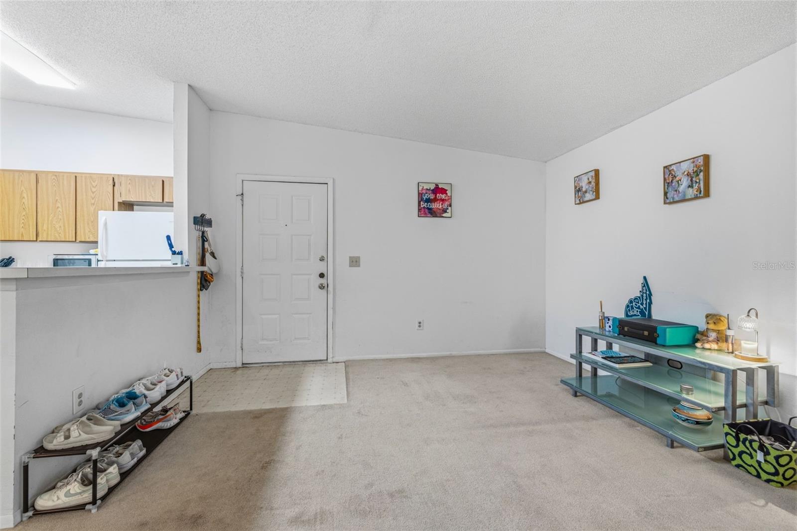 Image 3 of 28 For 6015 Laketree Lane B