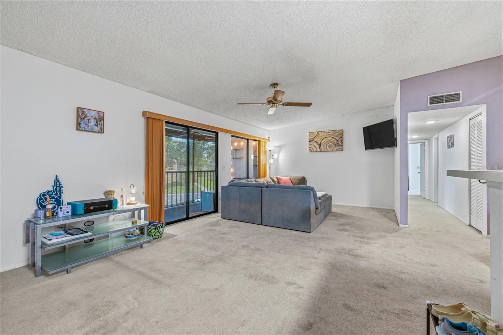 Image 4 of 28 For 6015 Laketree Lane B