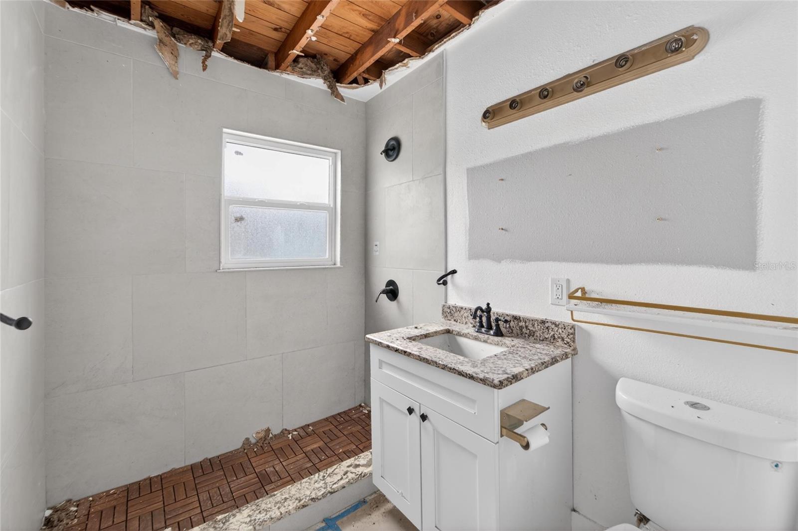 Image 24 of 55 For 1900 16th Street S
