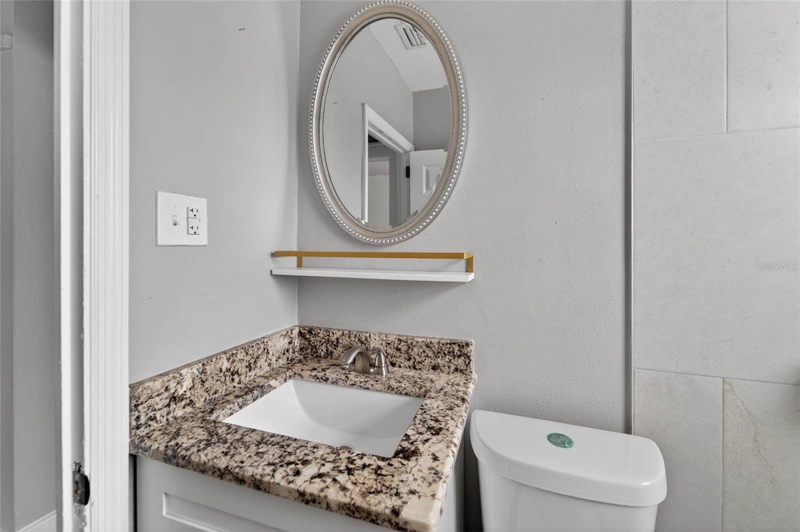 Image 33 of 55 For 1900 16th Street S