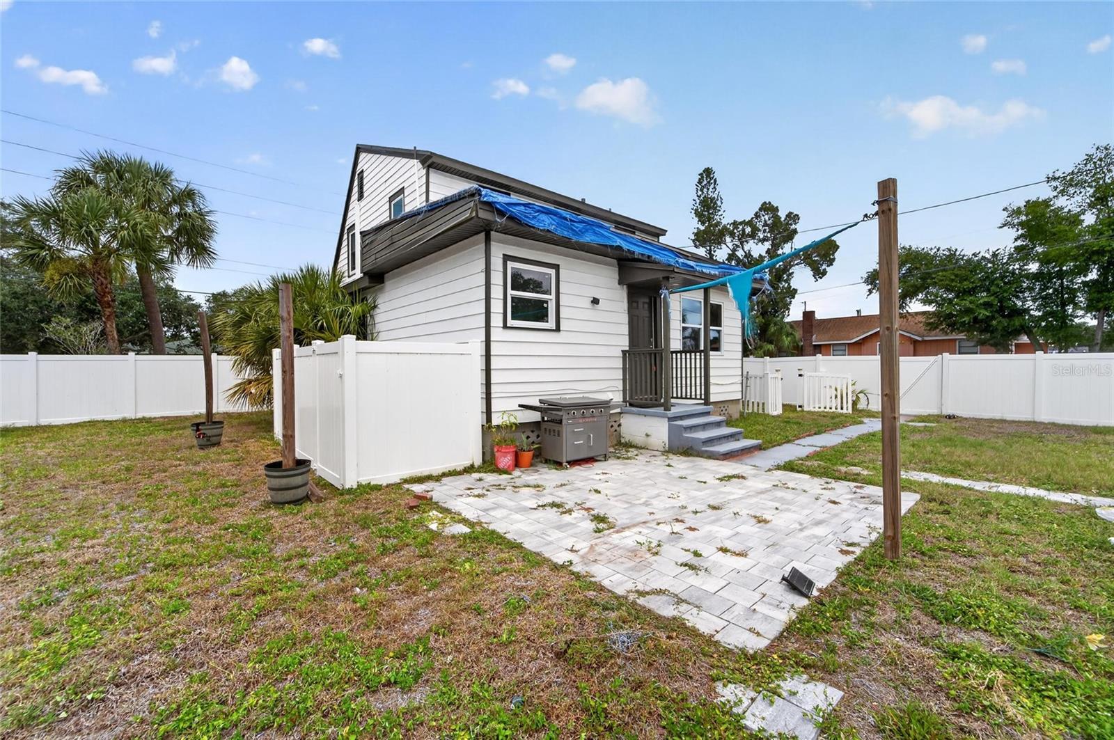 Image 42 of 55 For 1900 16th Street S