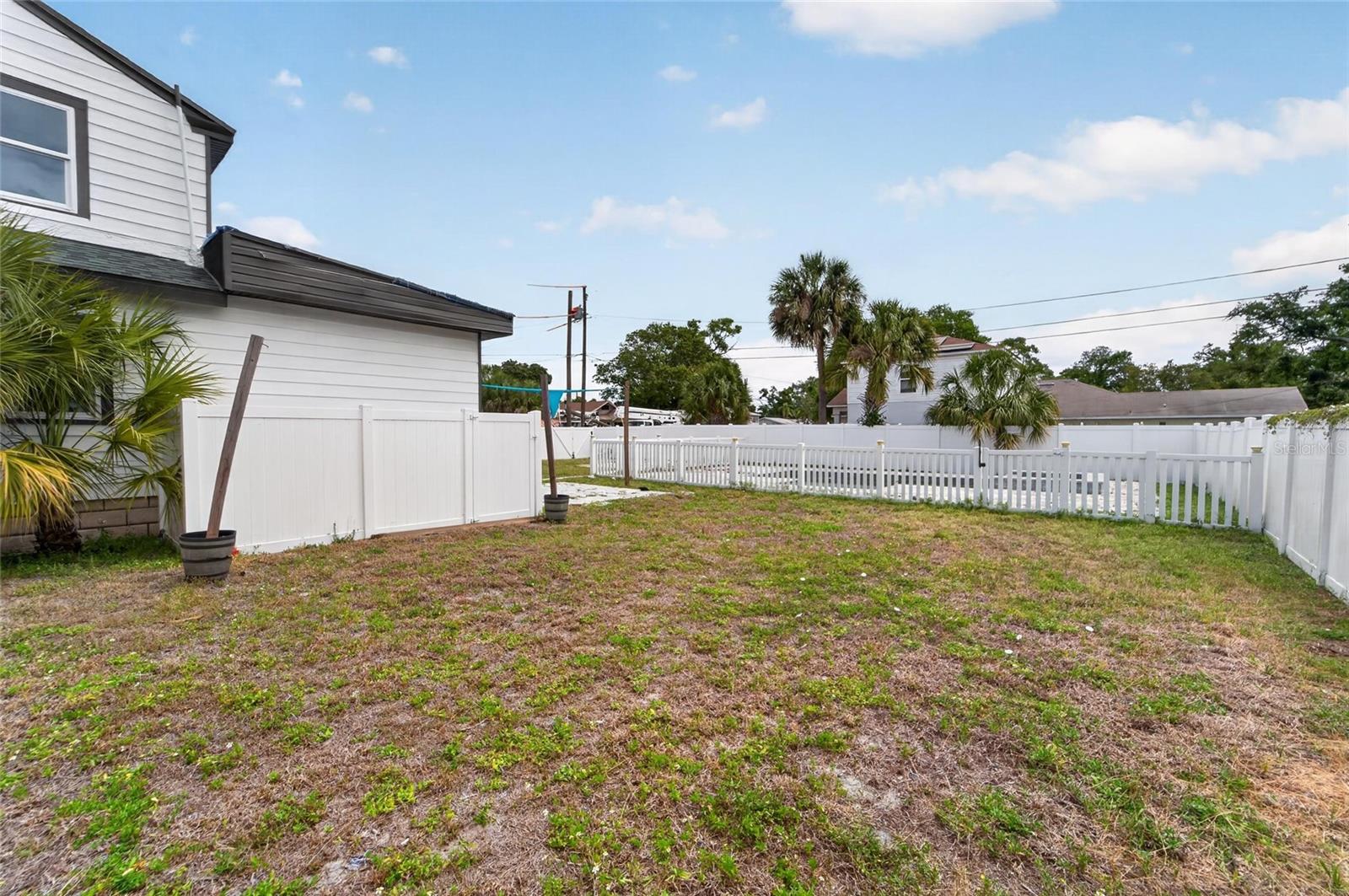 Image 45 of 55 For 1900 16th Street S