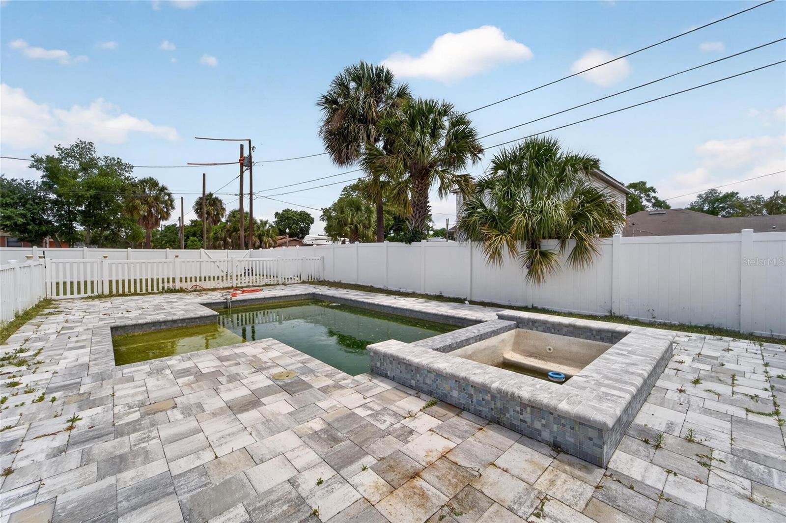 Image 49 of 55 For 1900 16th Street S