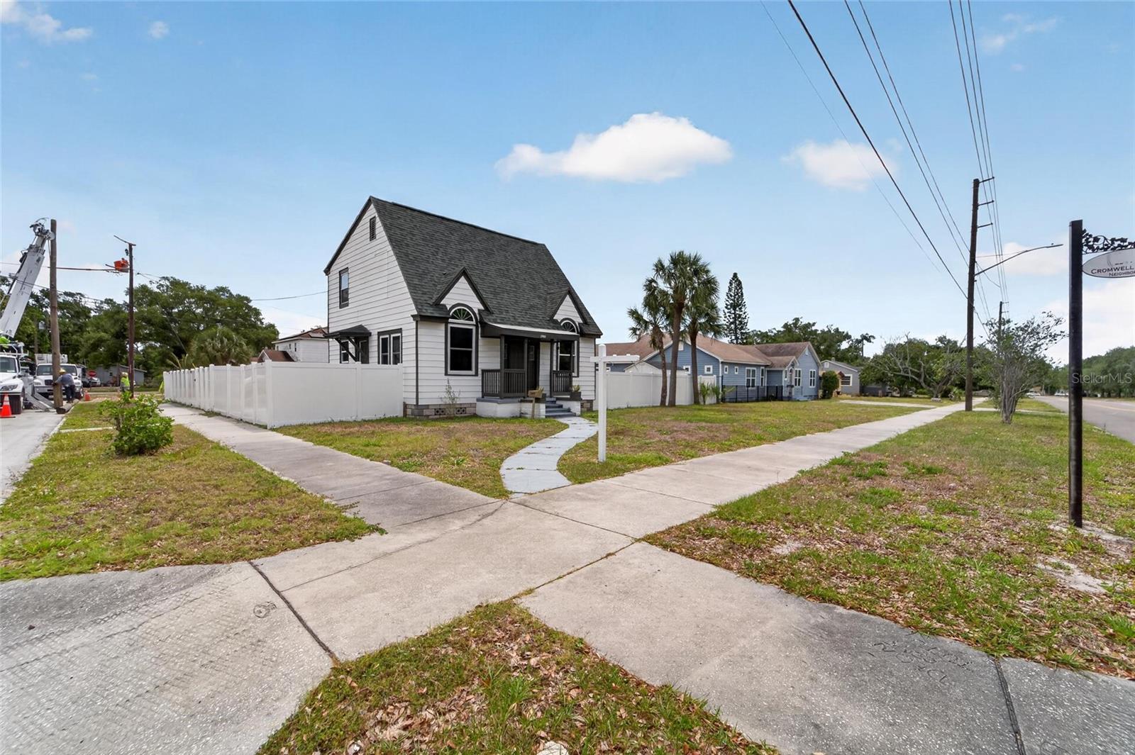 Image 51 of 55 For 1900 16th Street S