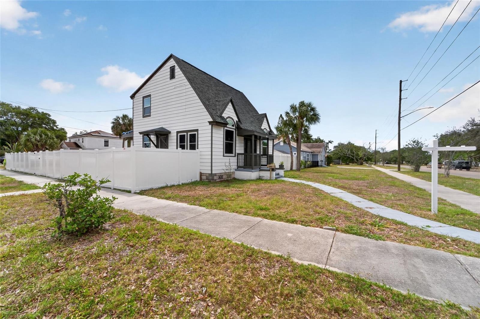 Image 52 of 55 For 1900 16th Street S