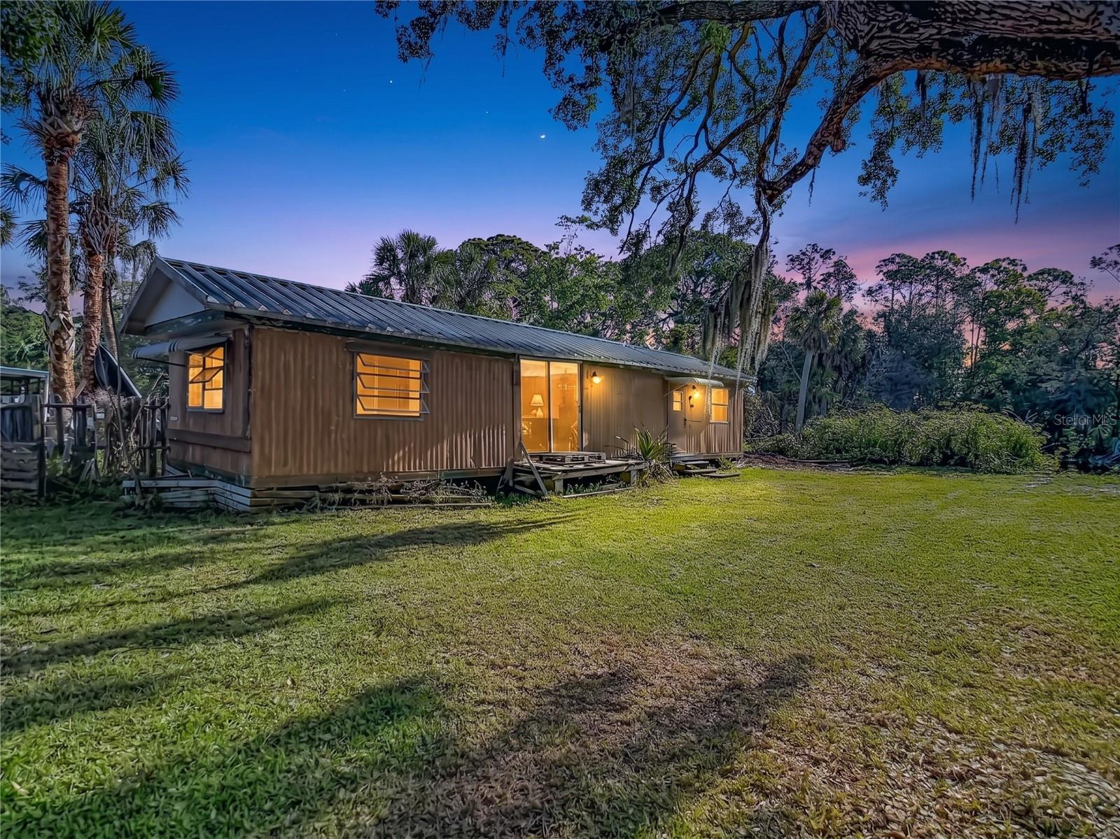 Image 16 of 75 For 6420 Oelsner Street