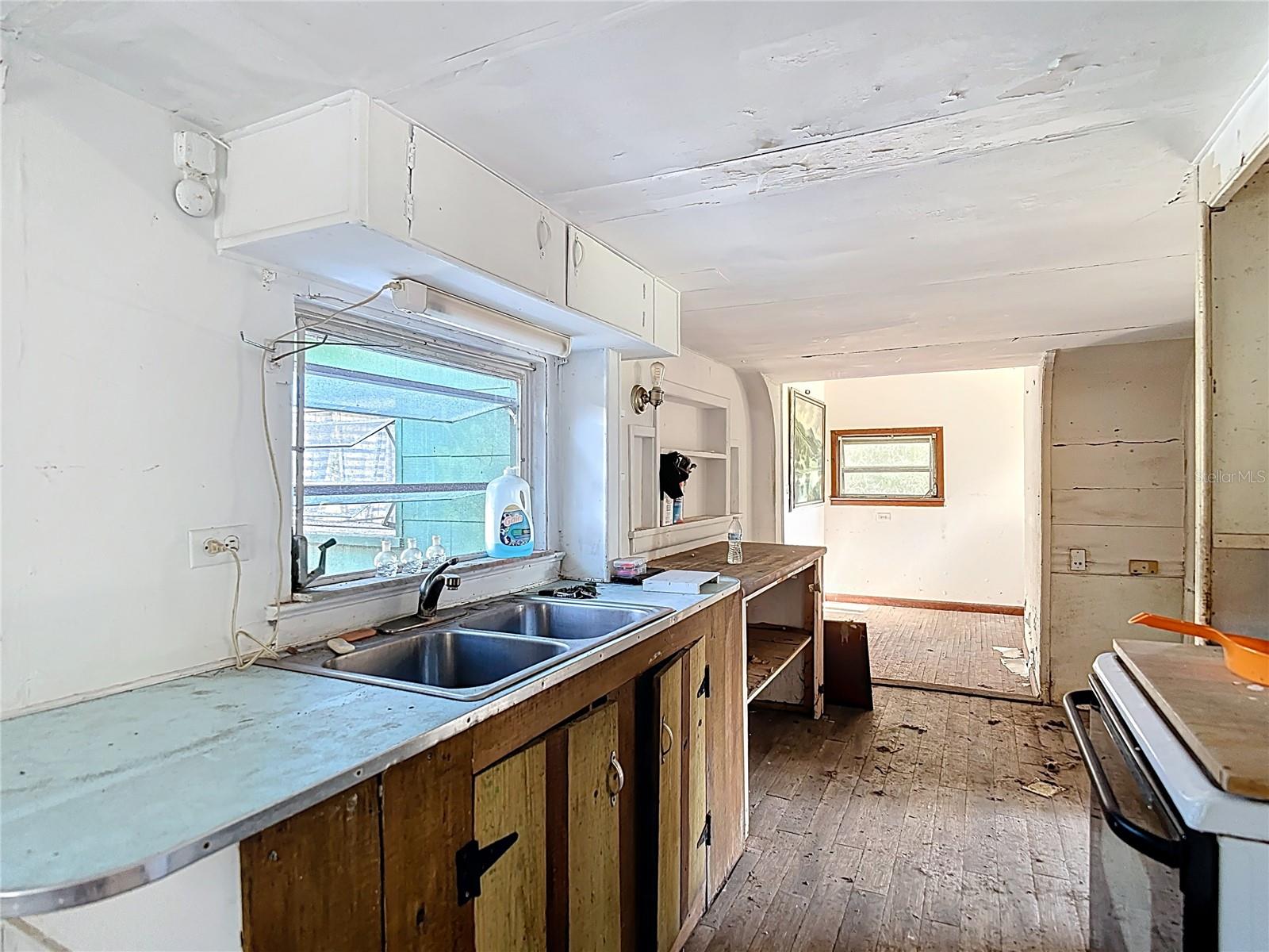 Image 55 of 75 For 6420 Oelsner Street