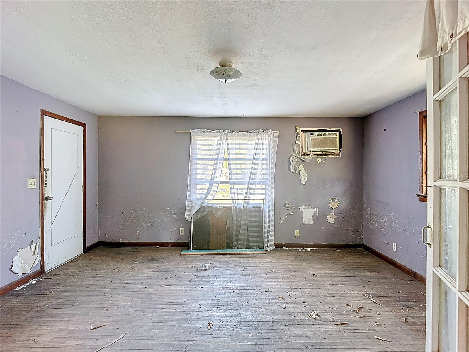 Image 58 of 75 For 6420 Oelsner Street