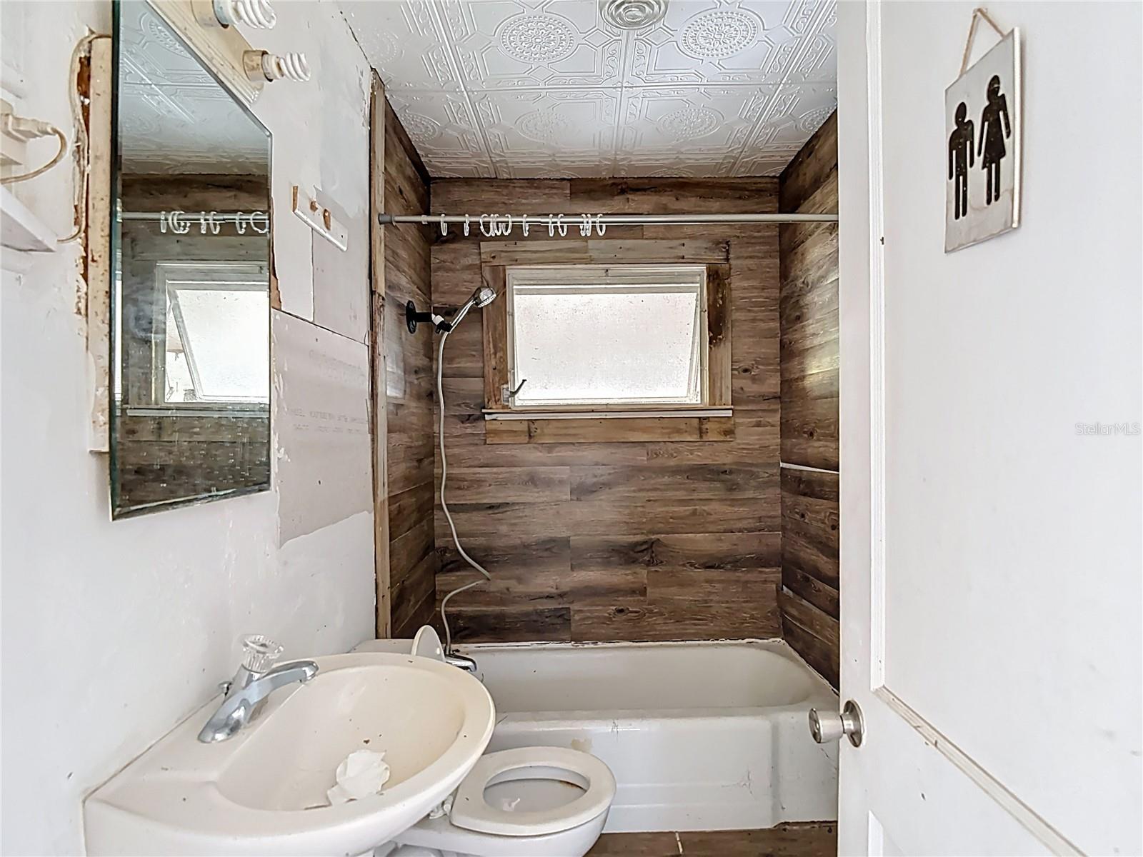 Image 60 of 75 For 6420 Oelsner Street