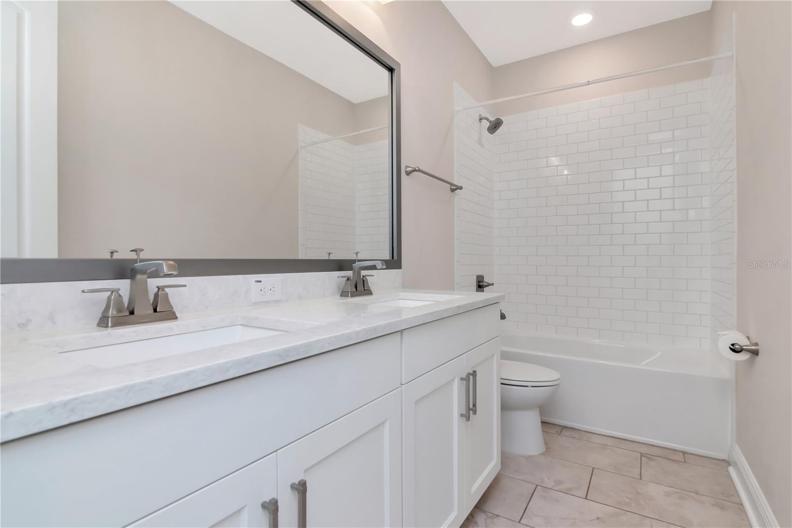 Image 21 of 29 For 3408 Hawthorne Road