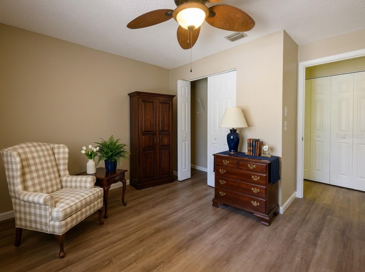 Image 15 of 39 For 1308 13th Circle Se