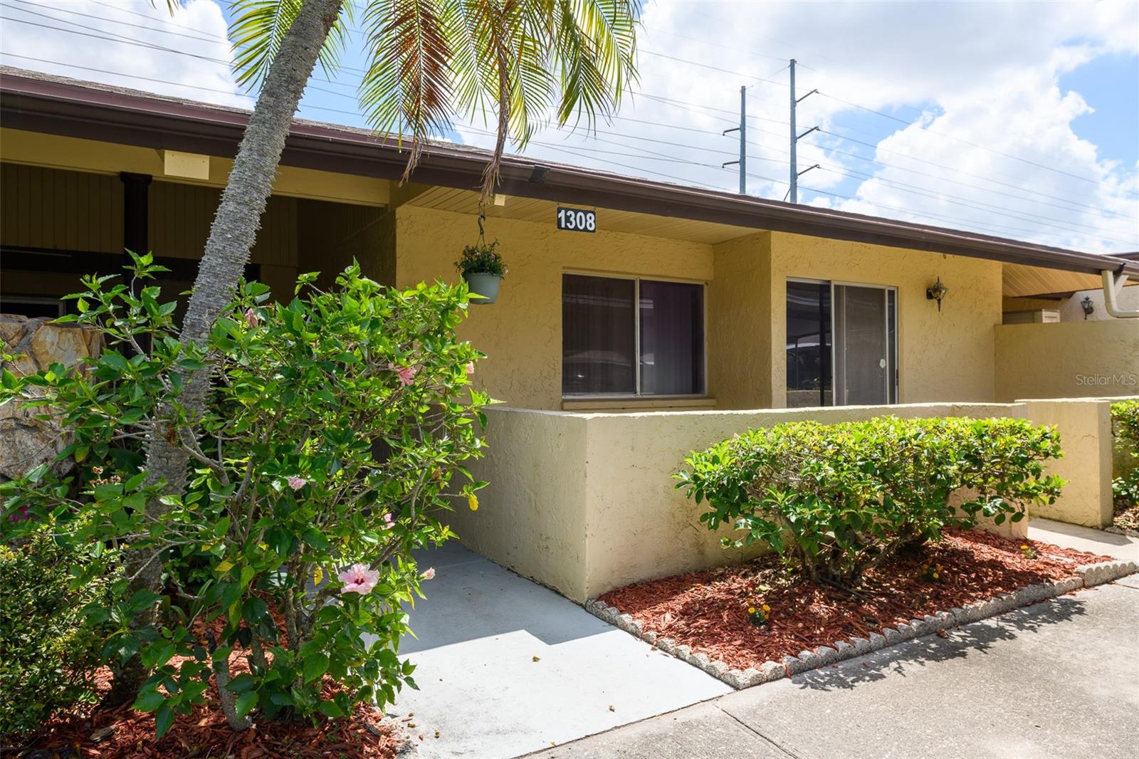 Image 2 of 39 For 1308 13th Circle Se