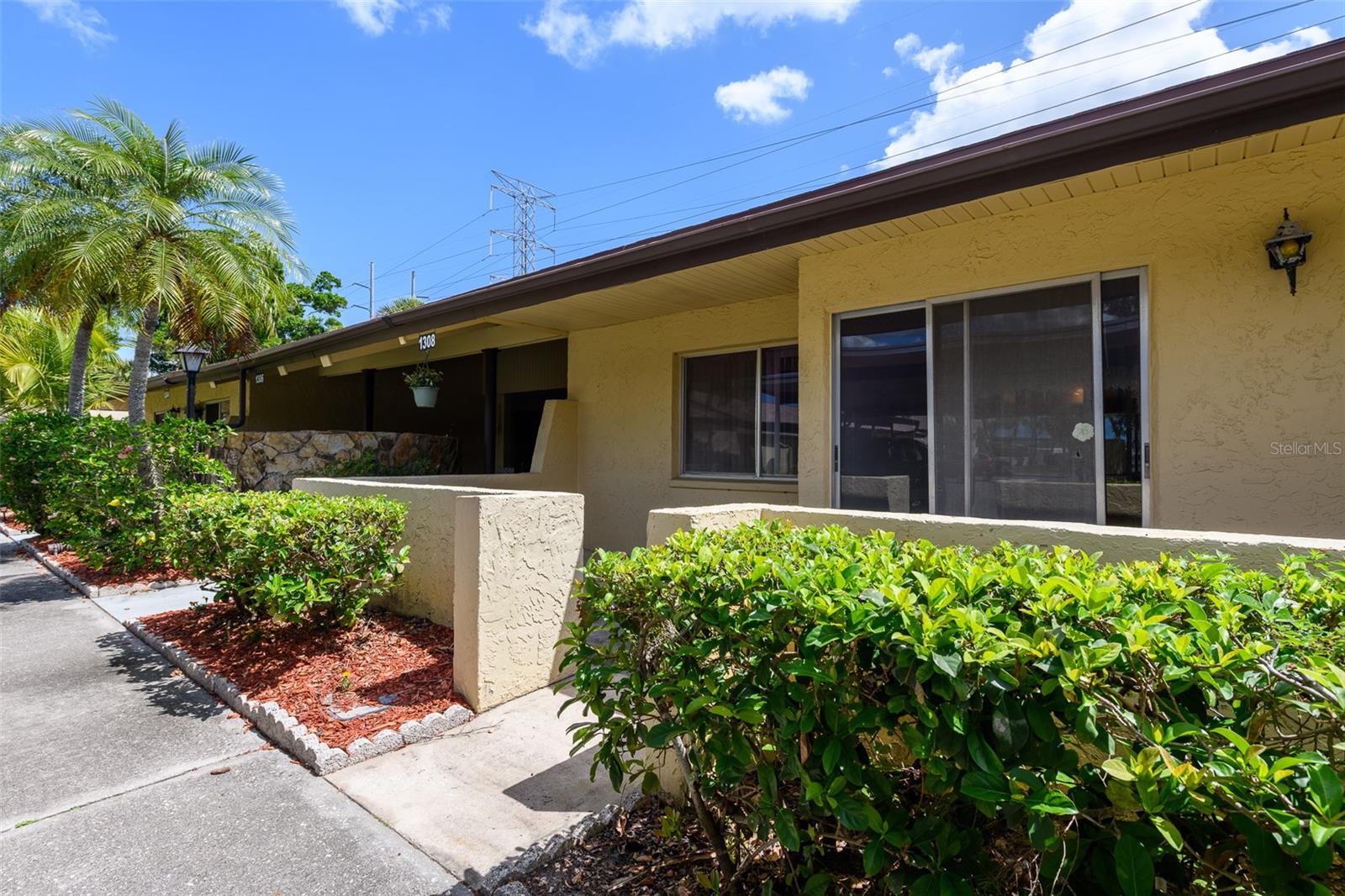 Image 33 of 39 For 1308 13th Circle Se