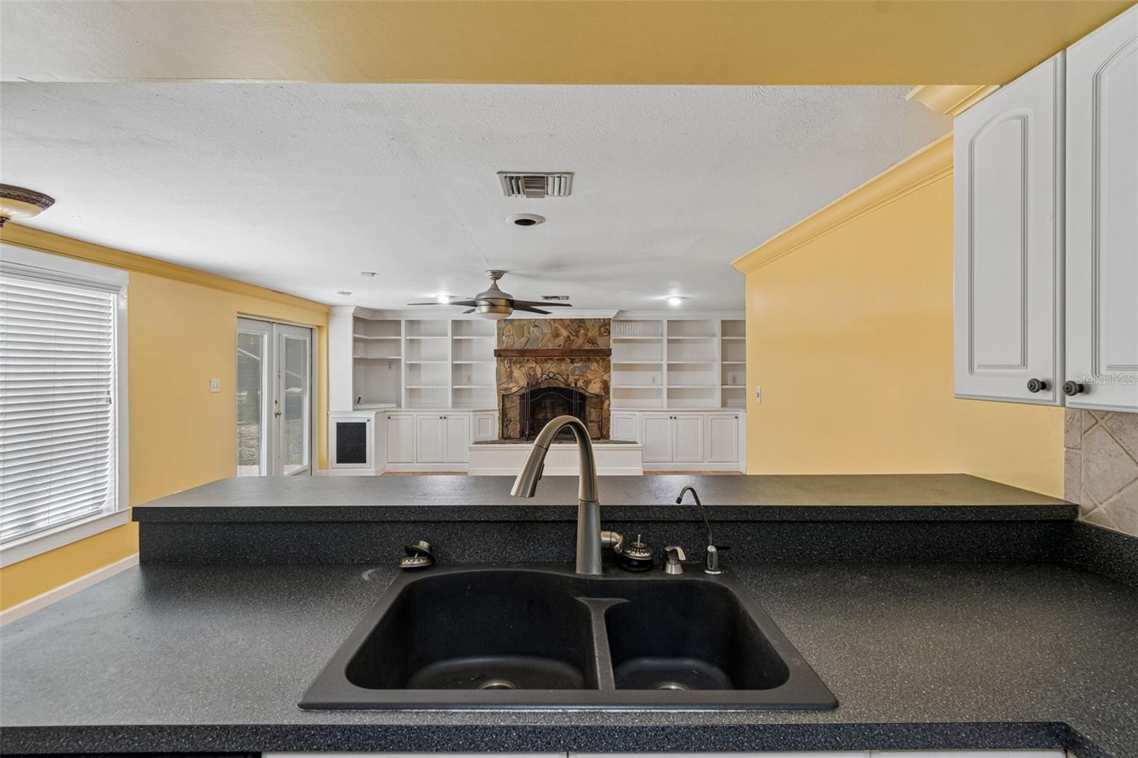 Image 12 of 48 For 608 Krazy Lane