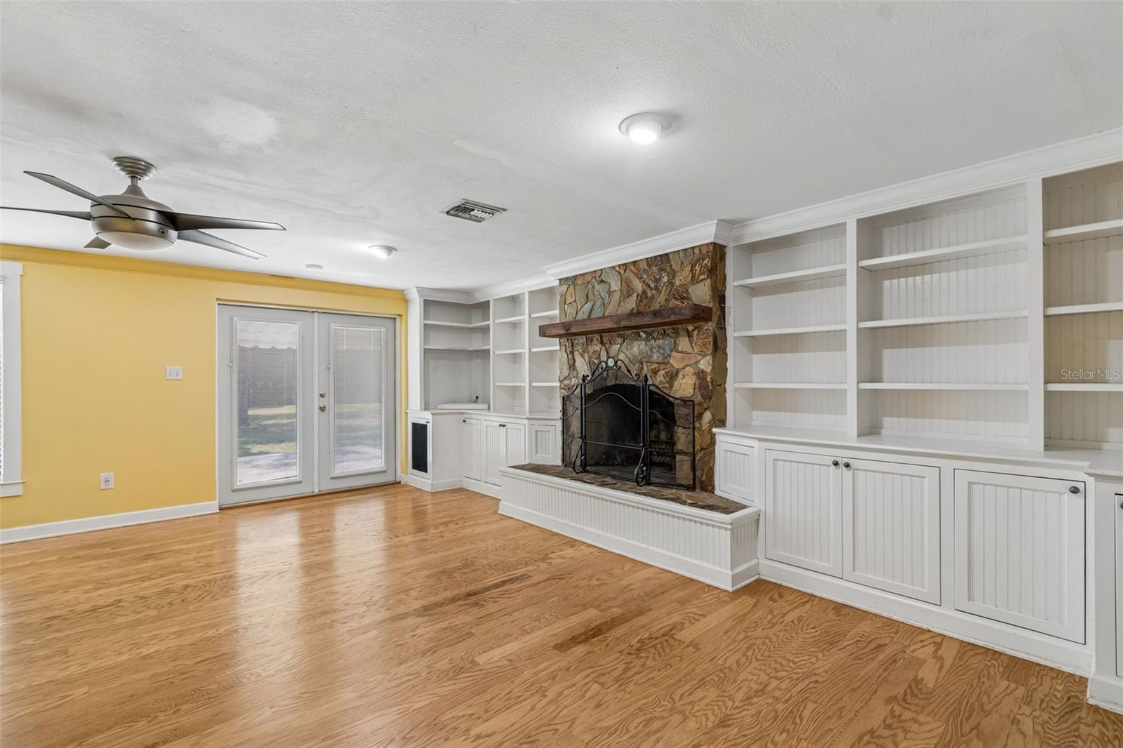 Image 18 of 48 For 608 Krazy Lane