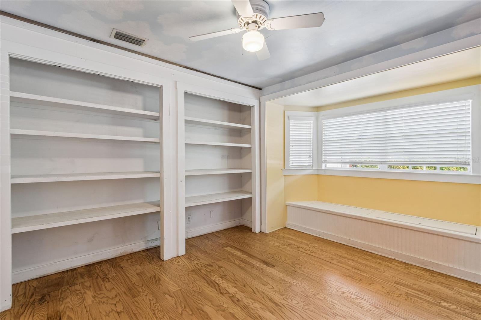 Image 28 of 48 For 608 Krazy Lane