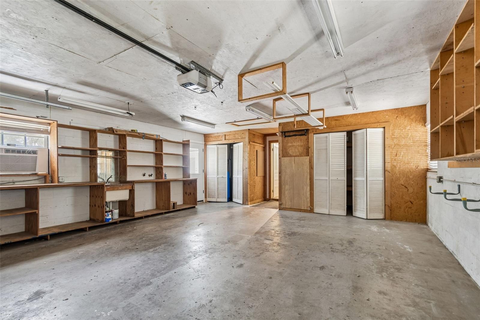 Image 30 of 48 For 608 Krazy Lane