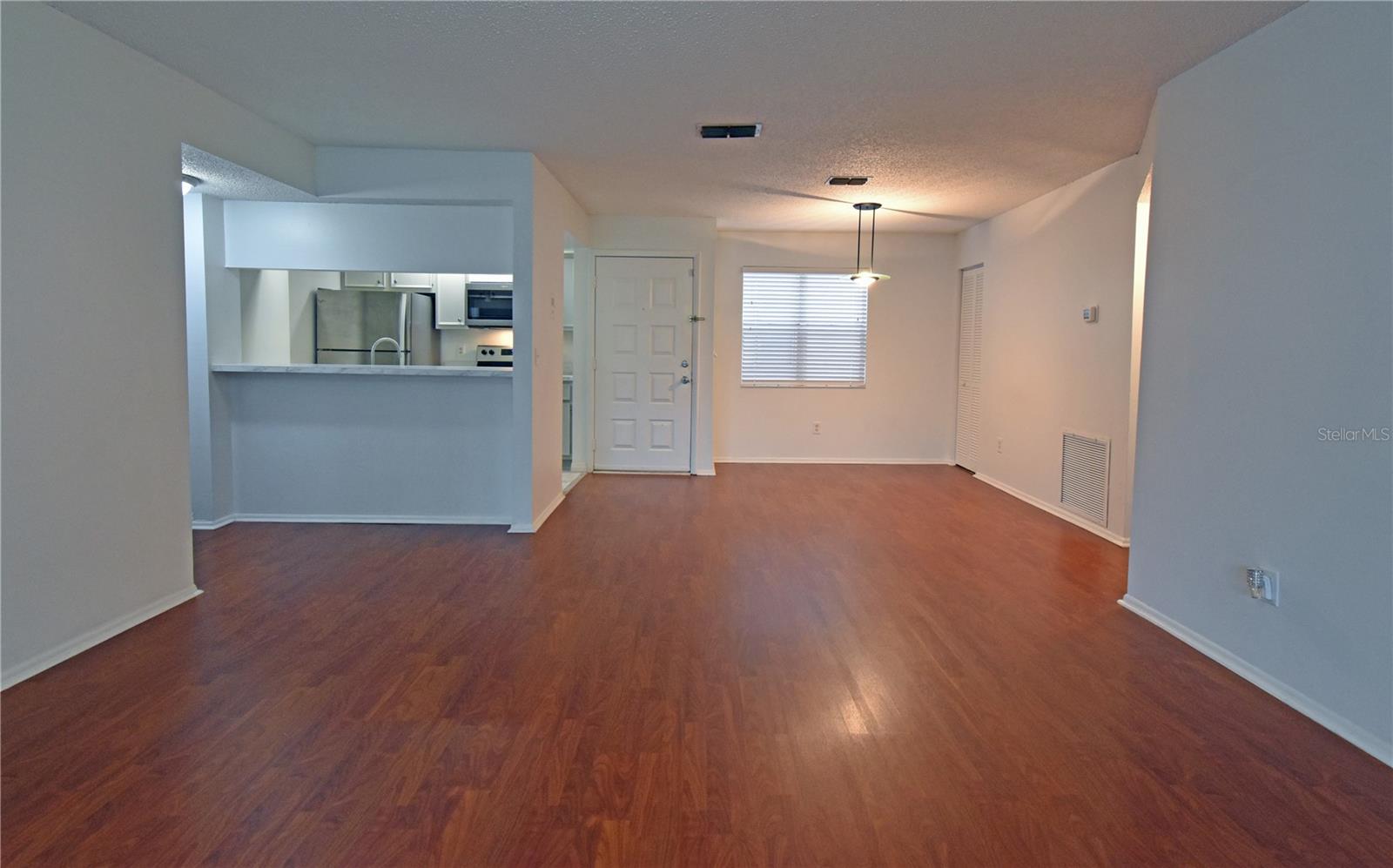 Image 5 of 28 For 4207 Winding Moss Trail 208