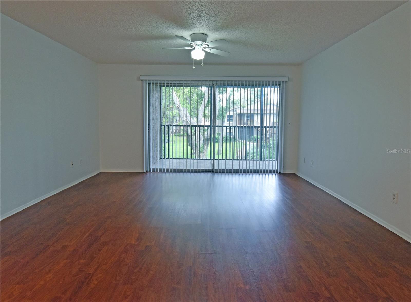 Image 6 of 28 For 4207 Winding Moss Trail 208