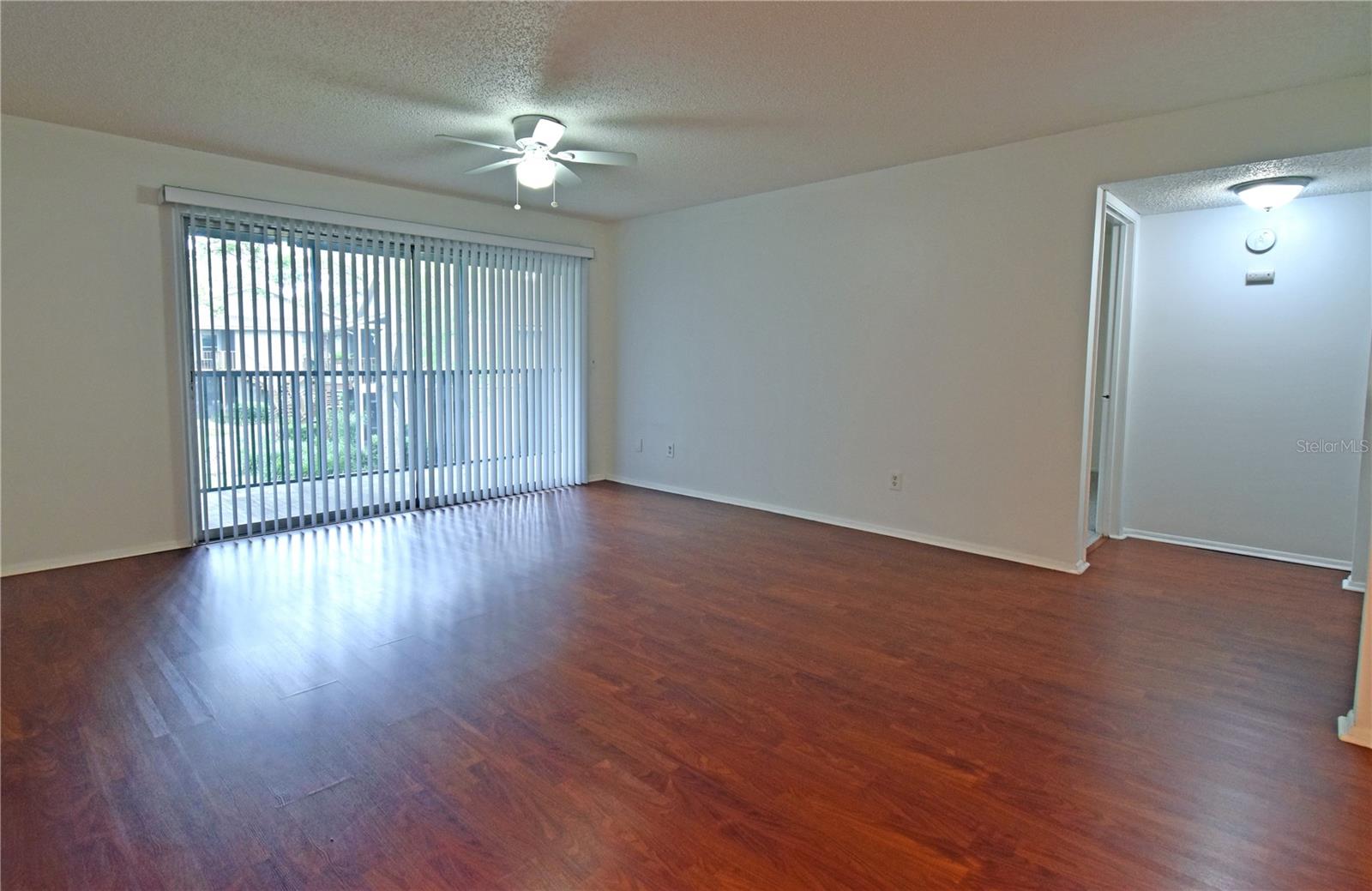 Image 7 of 28 For 4207 Winding Moss Trail 208