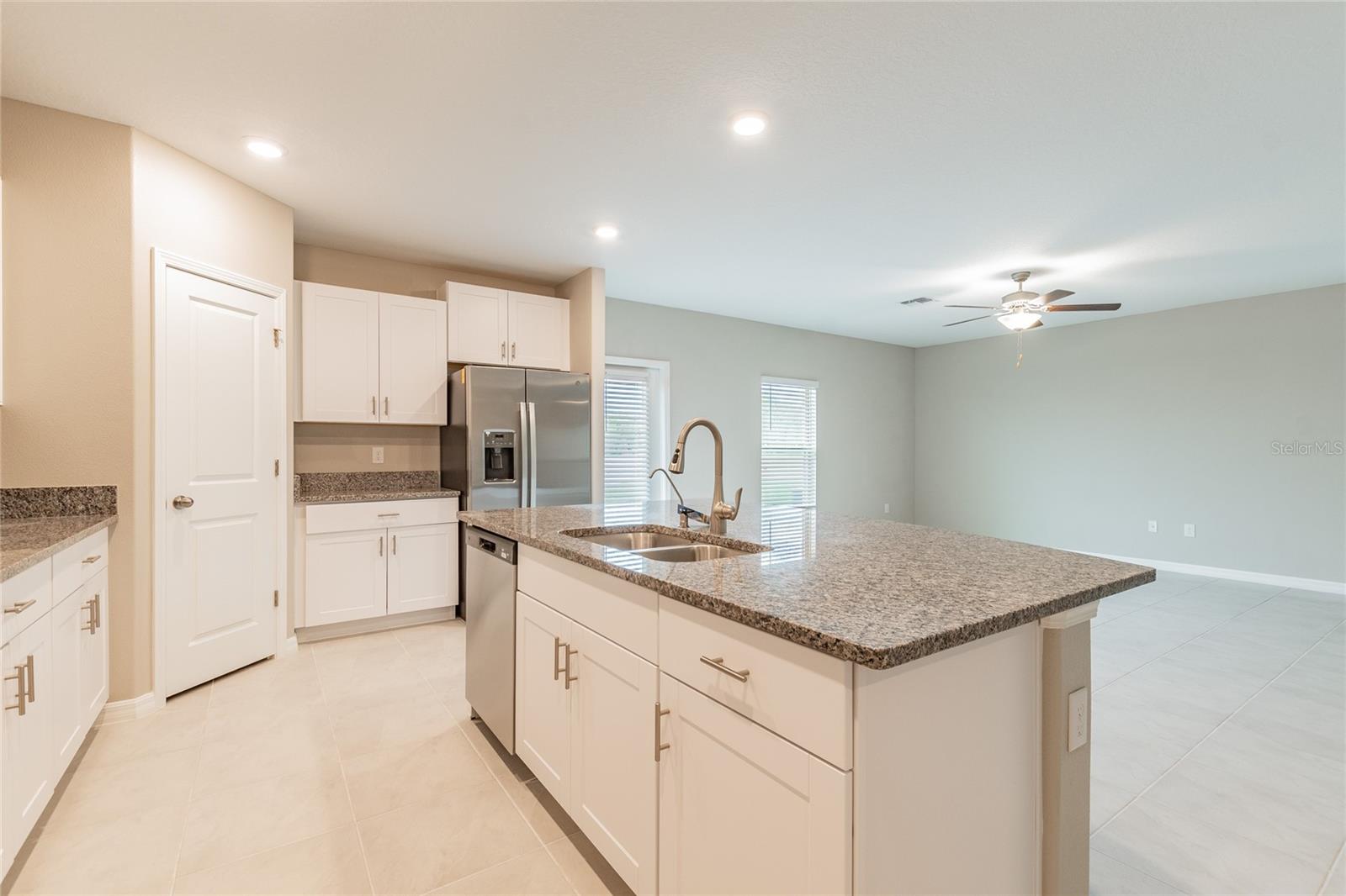 Image 12 of 51 For 15515 Peace River Place