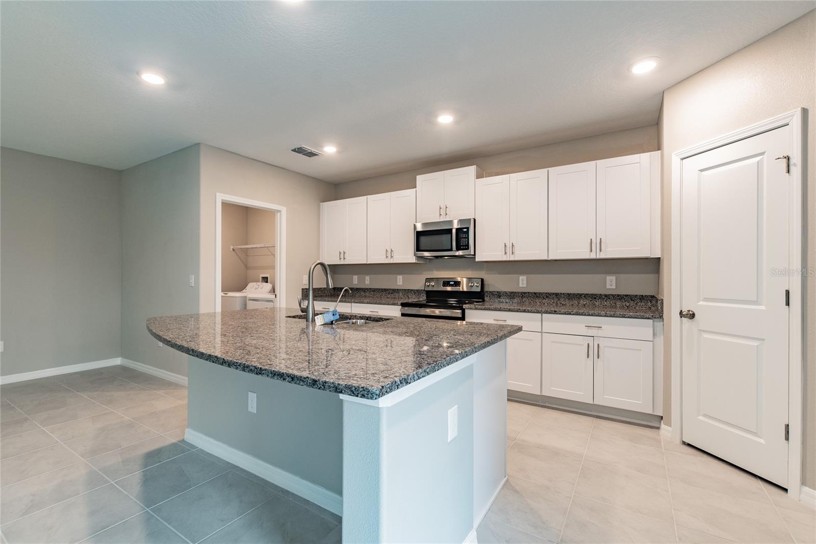 Image 14 of 51 For 15515 Peace River Place