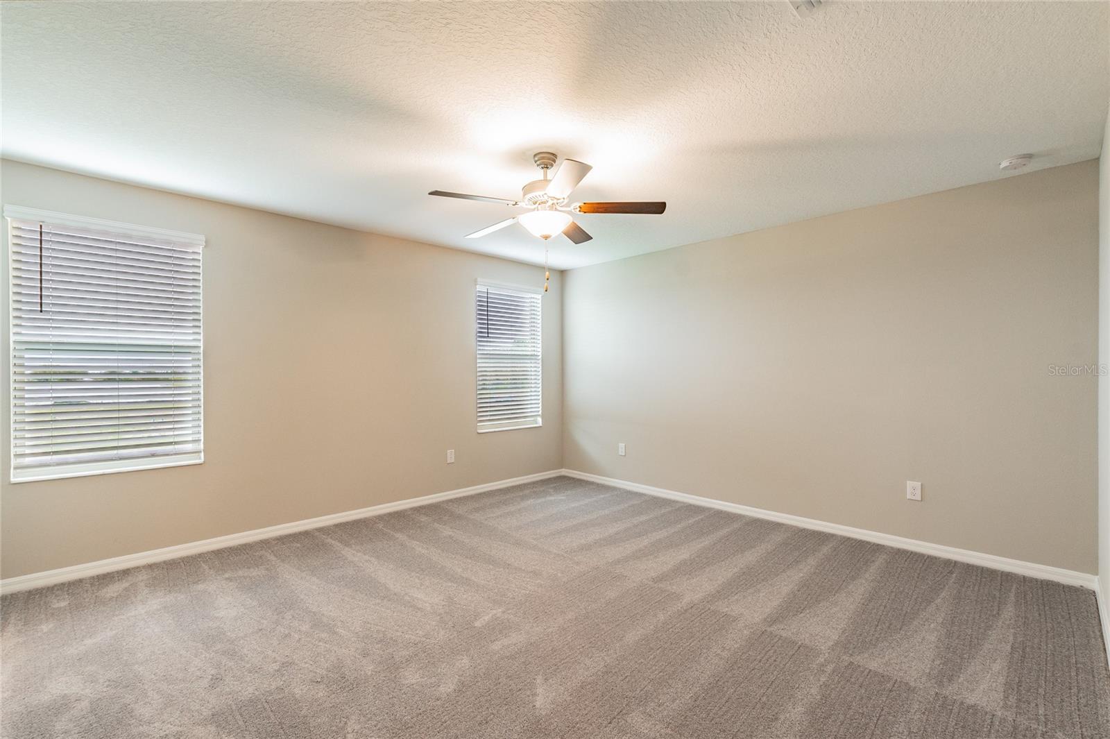 Image 23 of 51 For 15515 Peace River Place