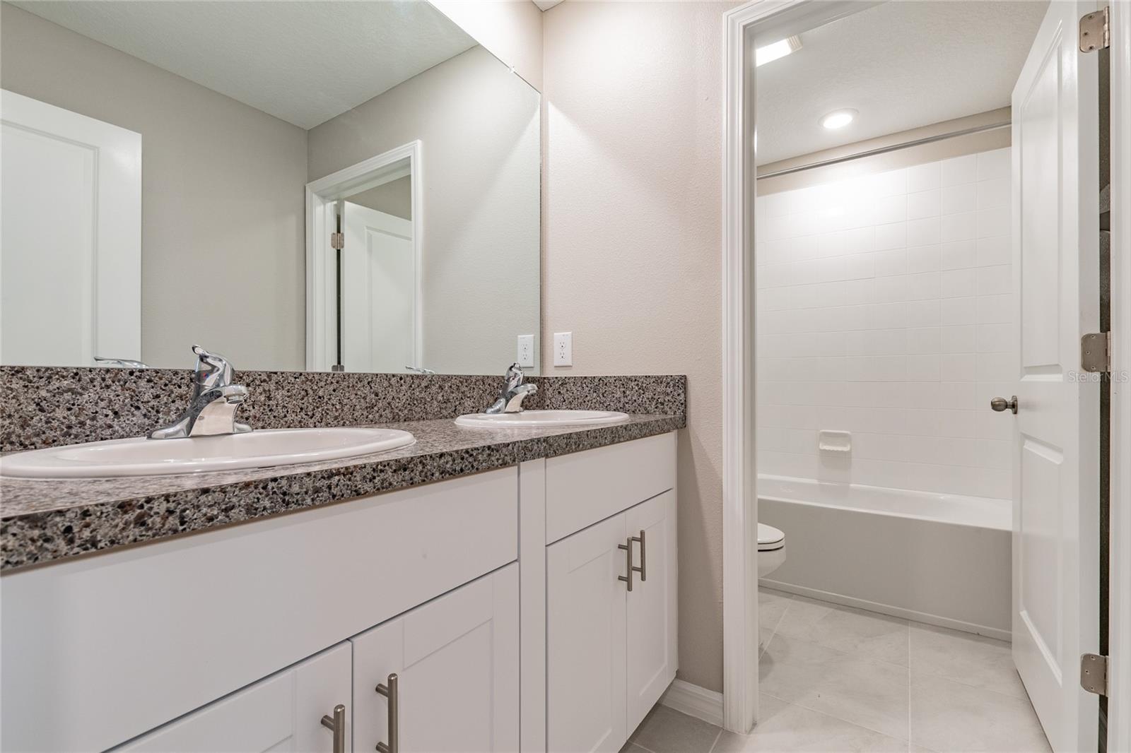 Image 42 of 51 For 15515 Peace River Place